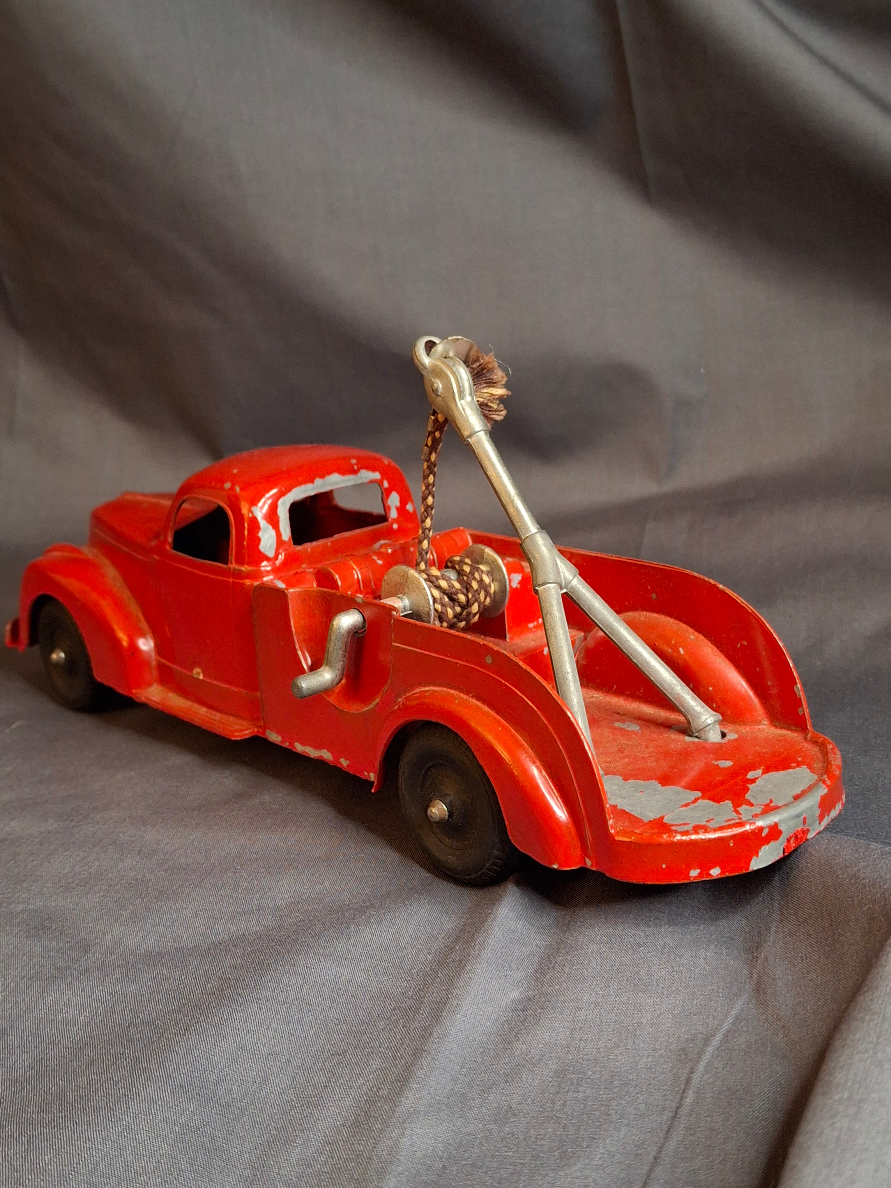 Vintage Hubley Kiddie Toy #474 Tow Truck Wrecker + Original Box | Working Winch | 1940s Die-Cast