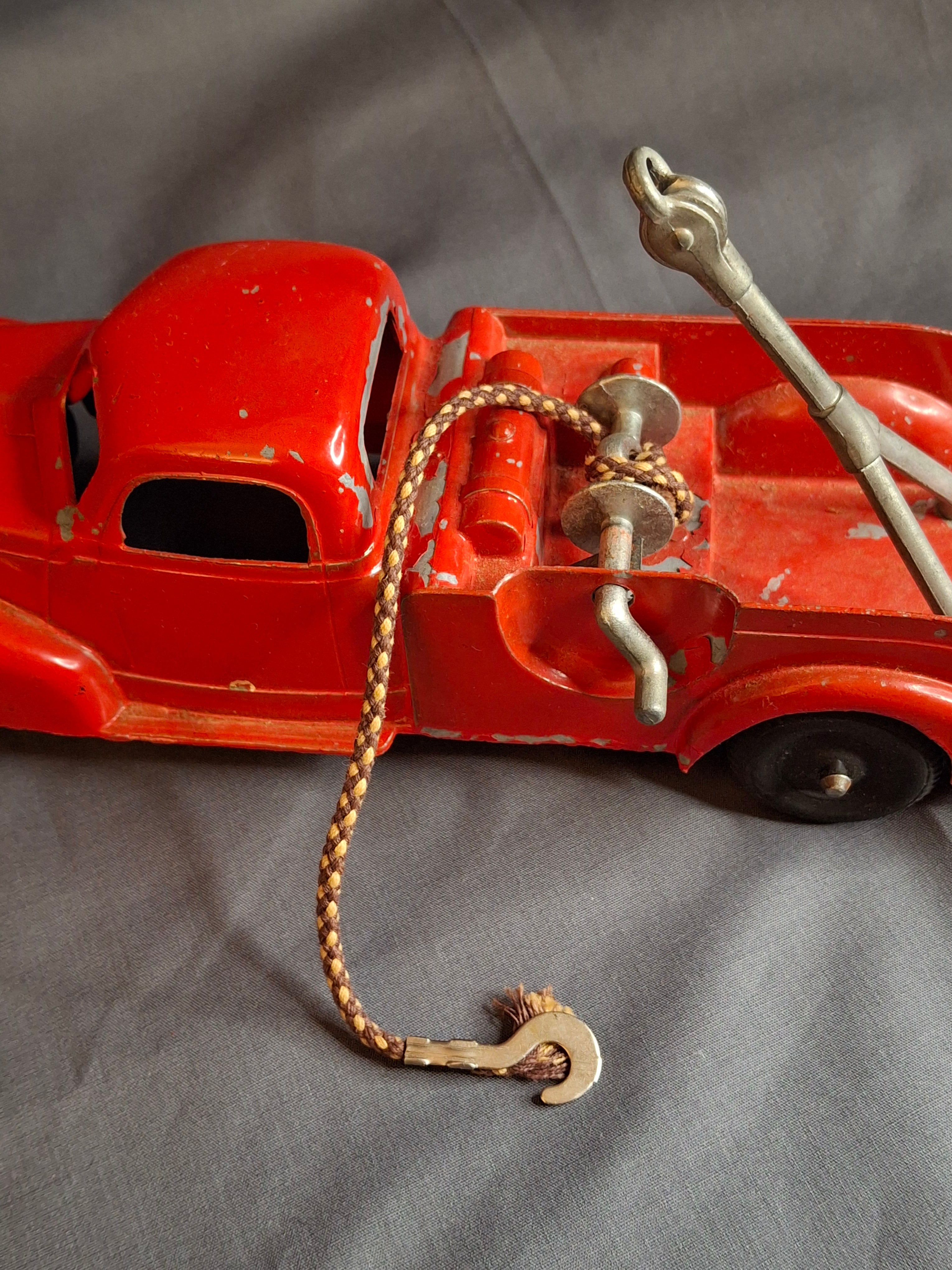 Vintage Hubley Kiddie Toy #474 Tow Truck Wrecker + Original Box | Working Winch | 1940s Die-Cast