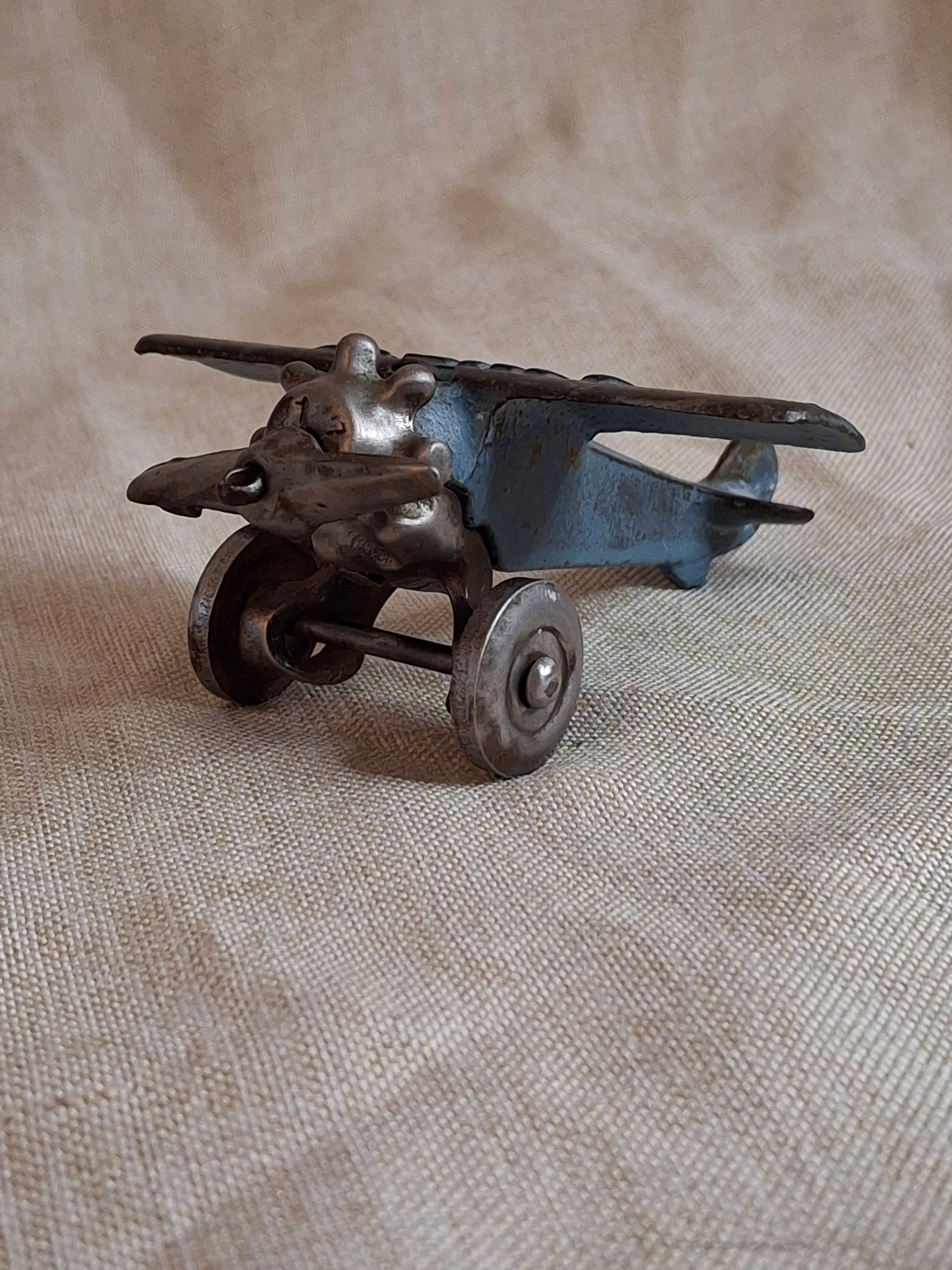 Antique Hubley Lindy Cast Iron Plane 1720 C2 Spirit of St. Louis Toy 1920s Blue