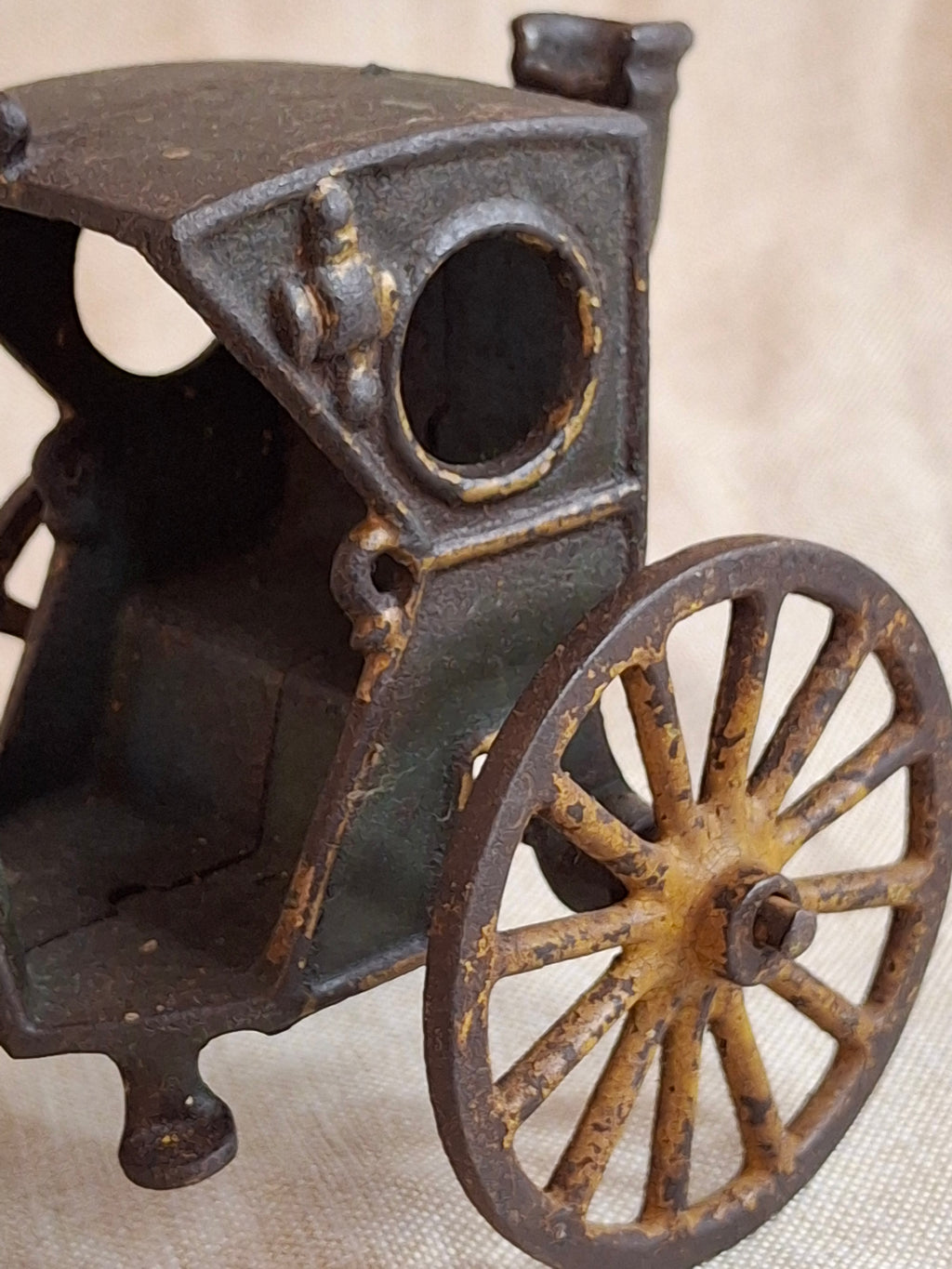 Antique Cast Iron Hansom Cab Horse Drawn Carriage Toy - Original Paint - Hubley