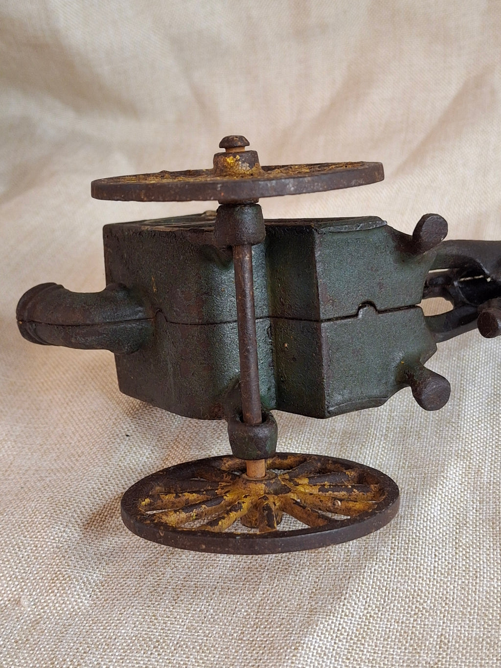 Antique Cast Iron Hansom Cab Horse Drawn Carriage Toy - Original Paint - Hubley