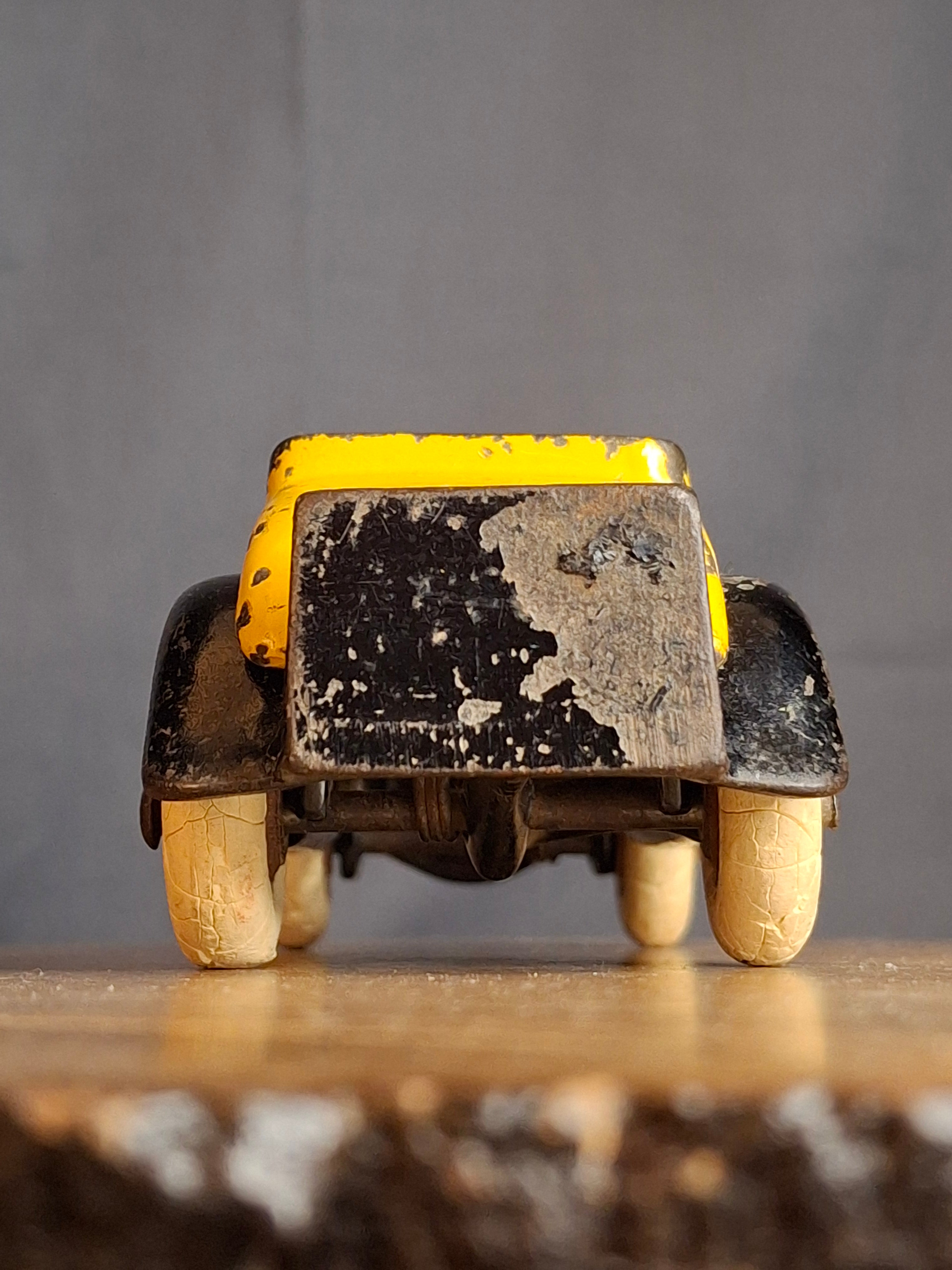 Rare 6" Deluxe Size Hubley Take-a-Part Roadster Yellow & Black Cast Iron 1933