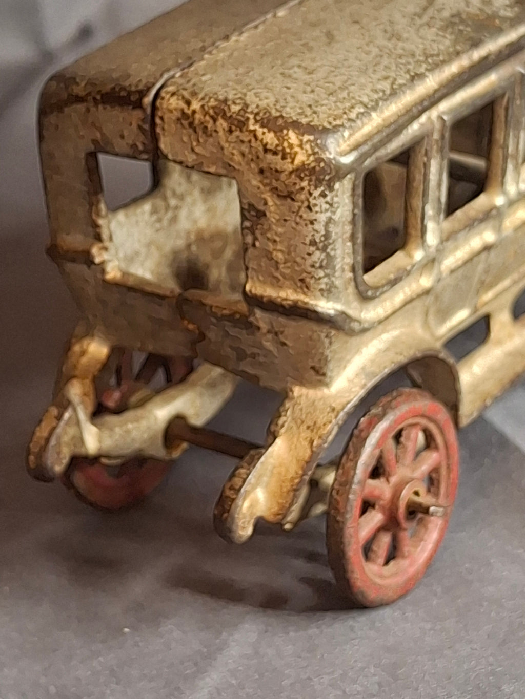 Antique 1920s Cast Iron Sedan Toy Car – Original Silver Paint – 6.5" Hubley / Kenton Era
