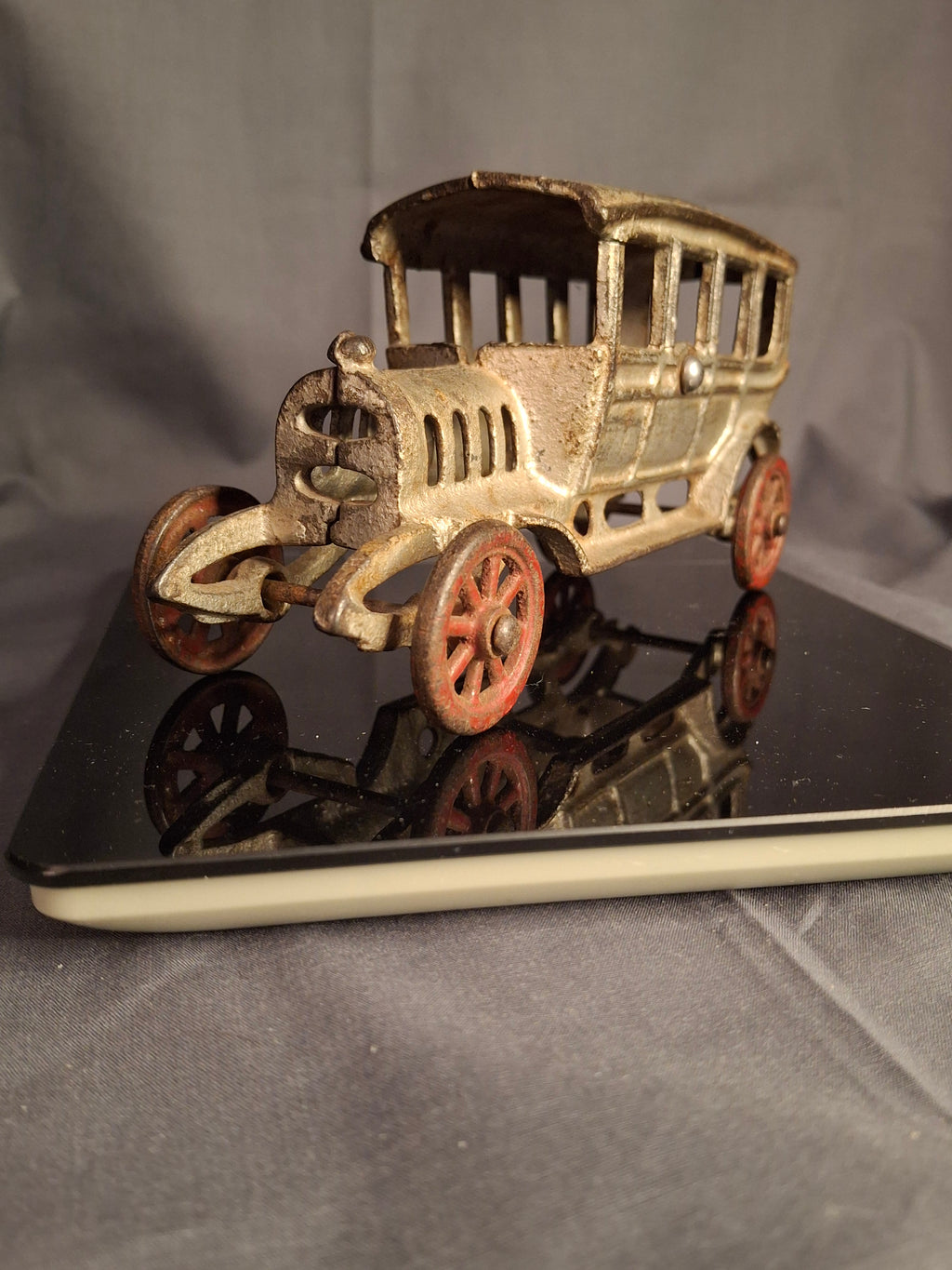 Antique 1920s Cast Iron Sedan Toy Car – Original Silver Paint – 6.5" Hubley / Kenton Era