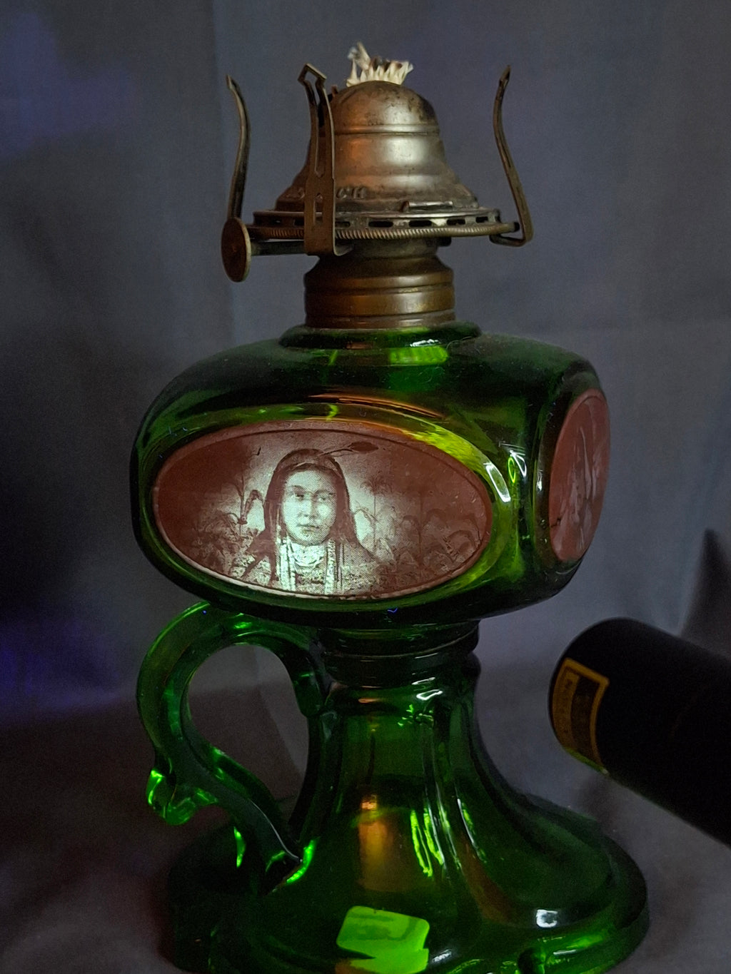 Antique Emerald Green Glass Kerosene Finger Lamp 4-Panel Portrait Native American Pilgrim White Flame Burner