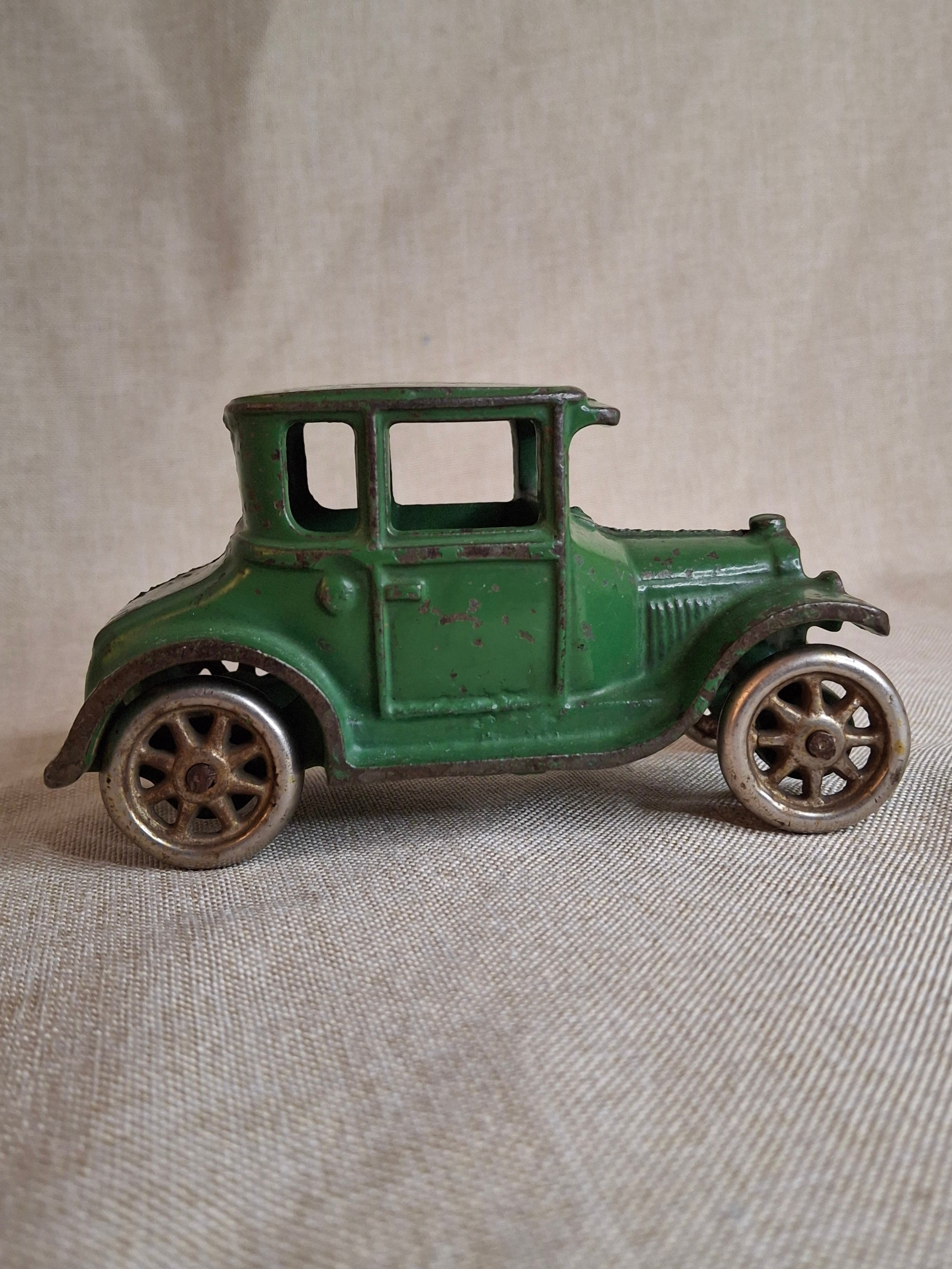 Antique Arcade Cast Iron Ford Model A Coupe Green Toy Car 5" Freeport ILL 1920s