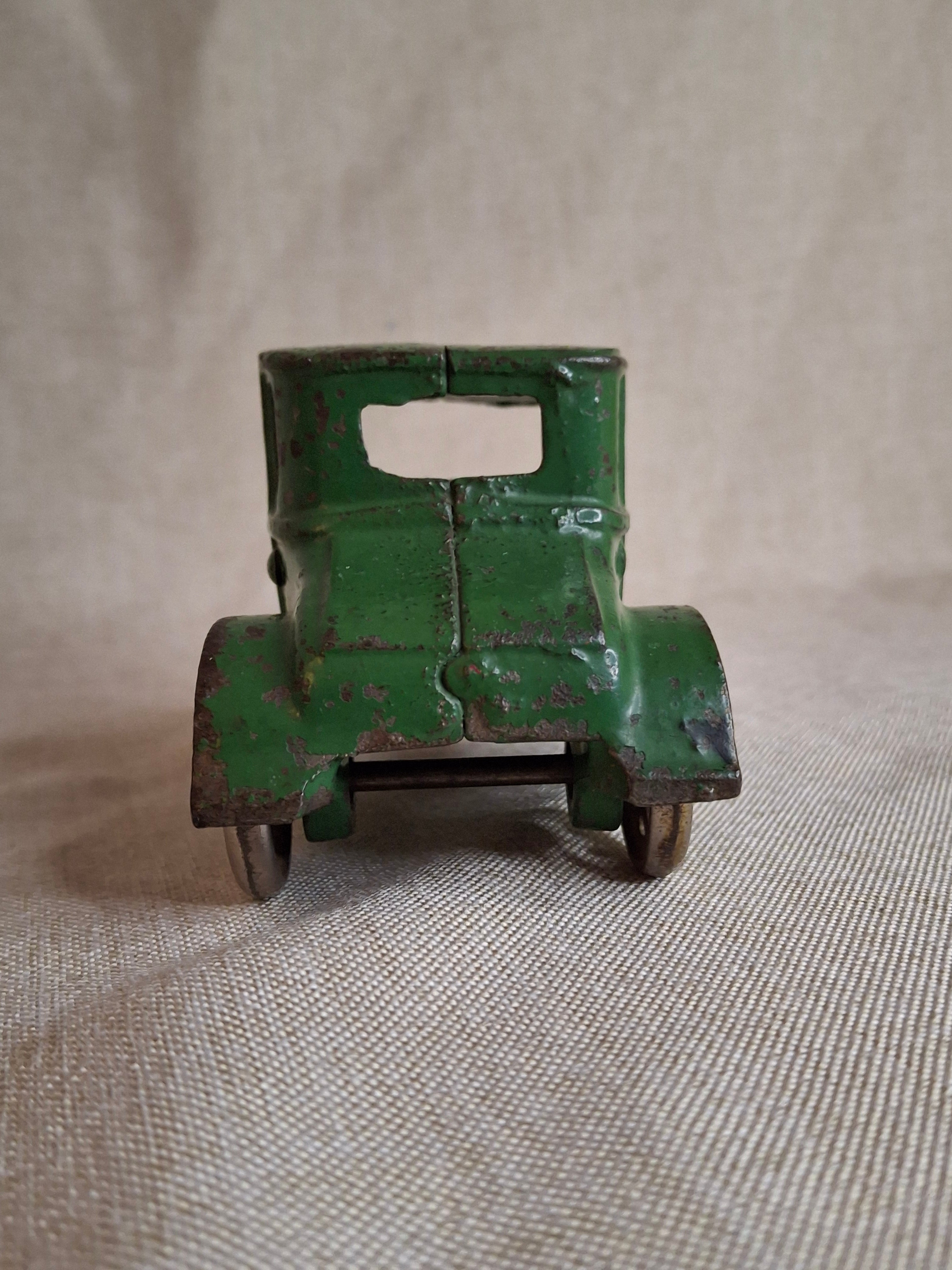 Antique Arcade Cast Iron Ford Model A Coupe Green Toy Car 5" Freeport ILL 1920s
