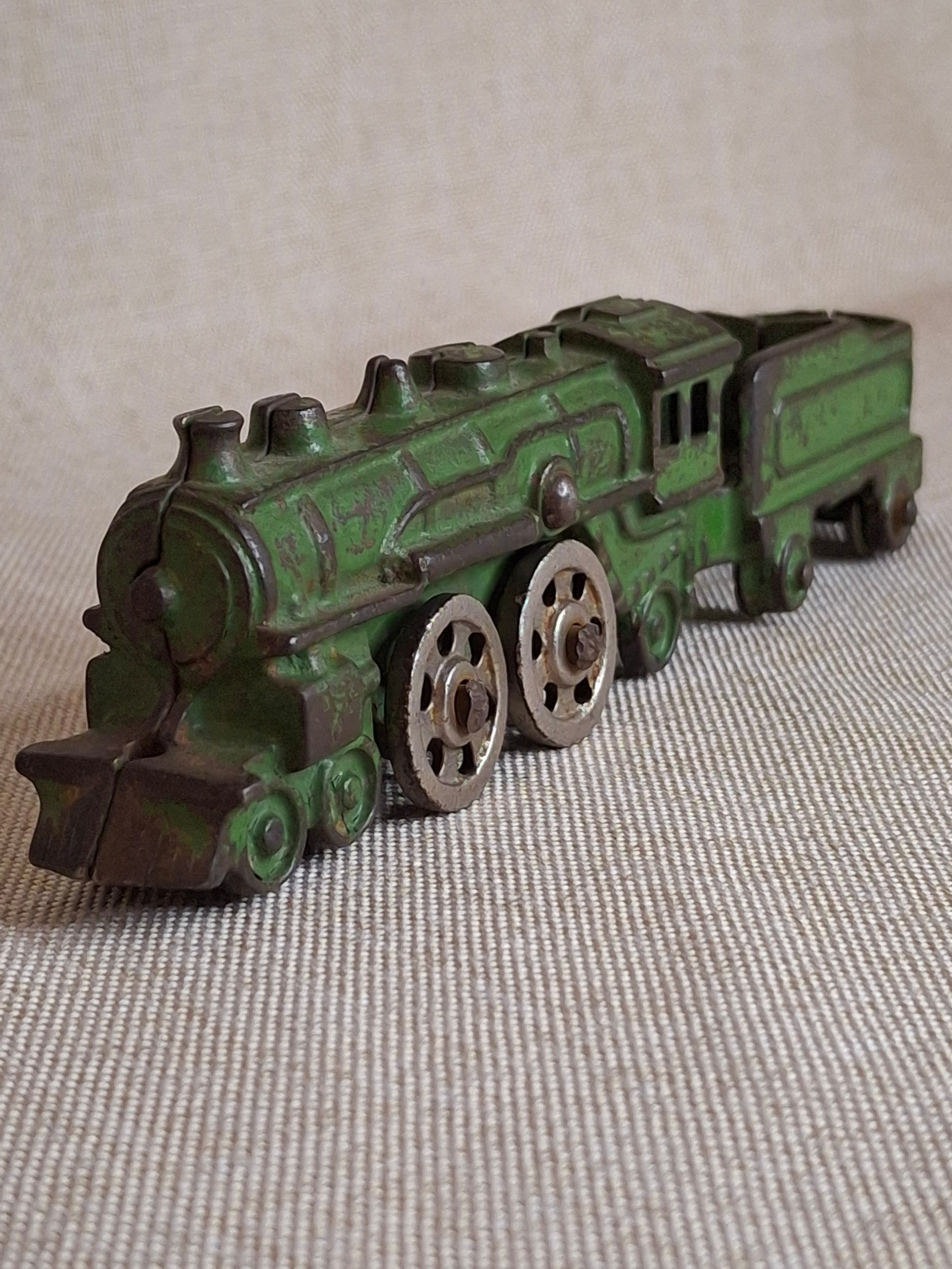 Antique Kilgore Cast Iron Toy Train Locomotive & Tender, Original Green Paint c. 1930s