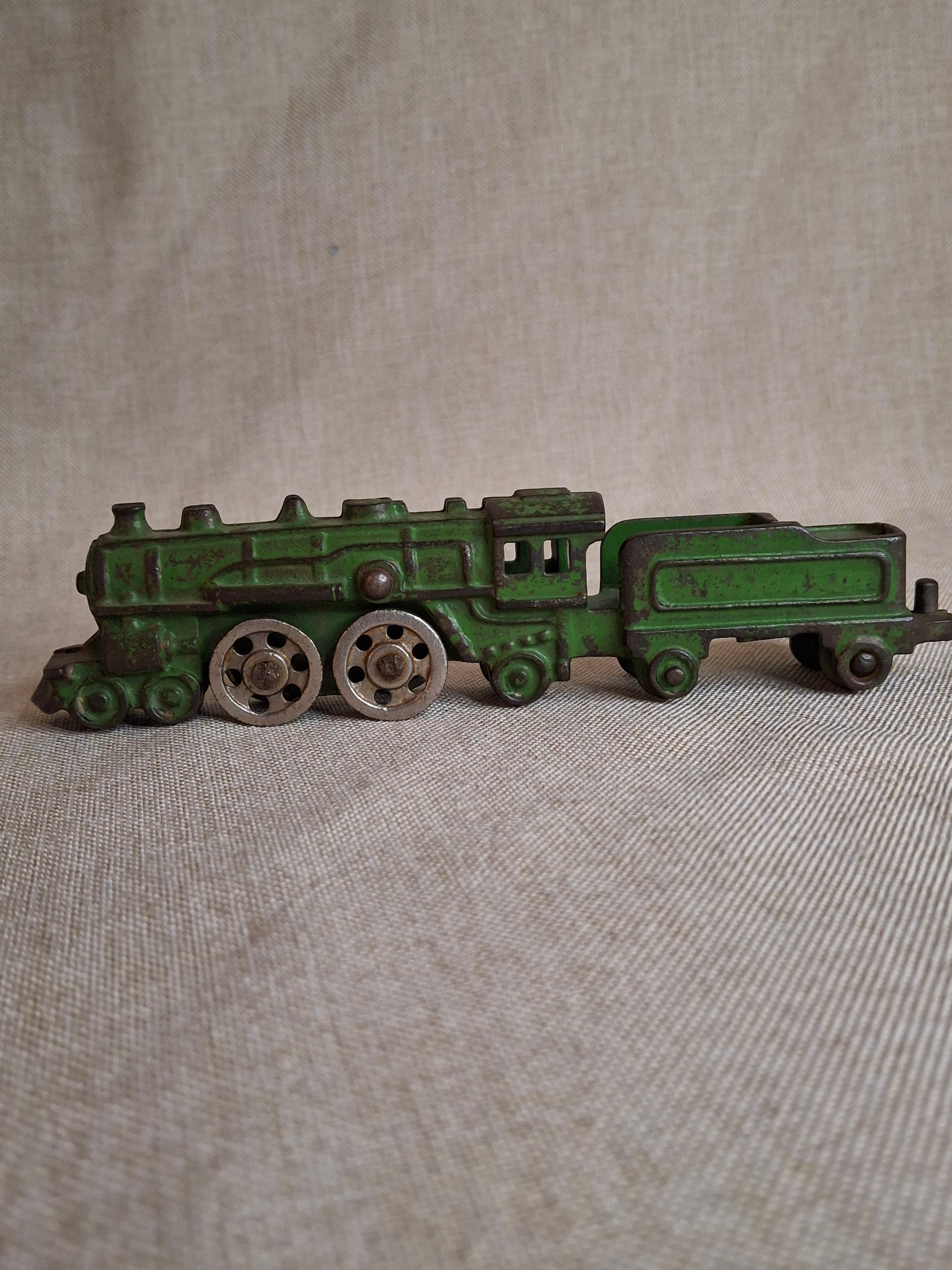 Antique Kilgore Cast Iron Toy Train Locomotive & Tender, Original Green Paint c. 1930s