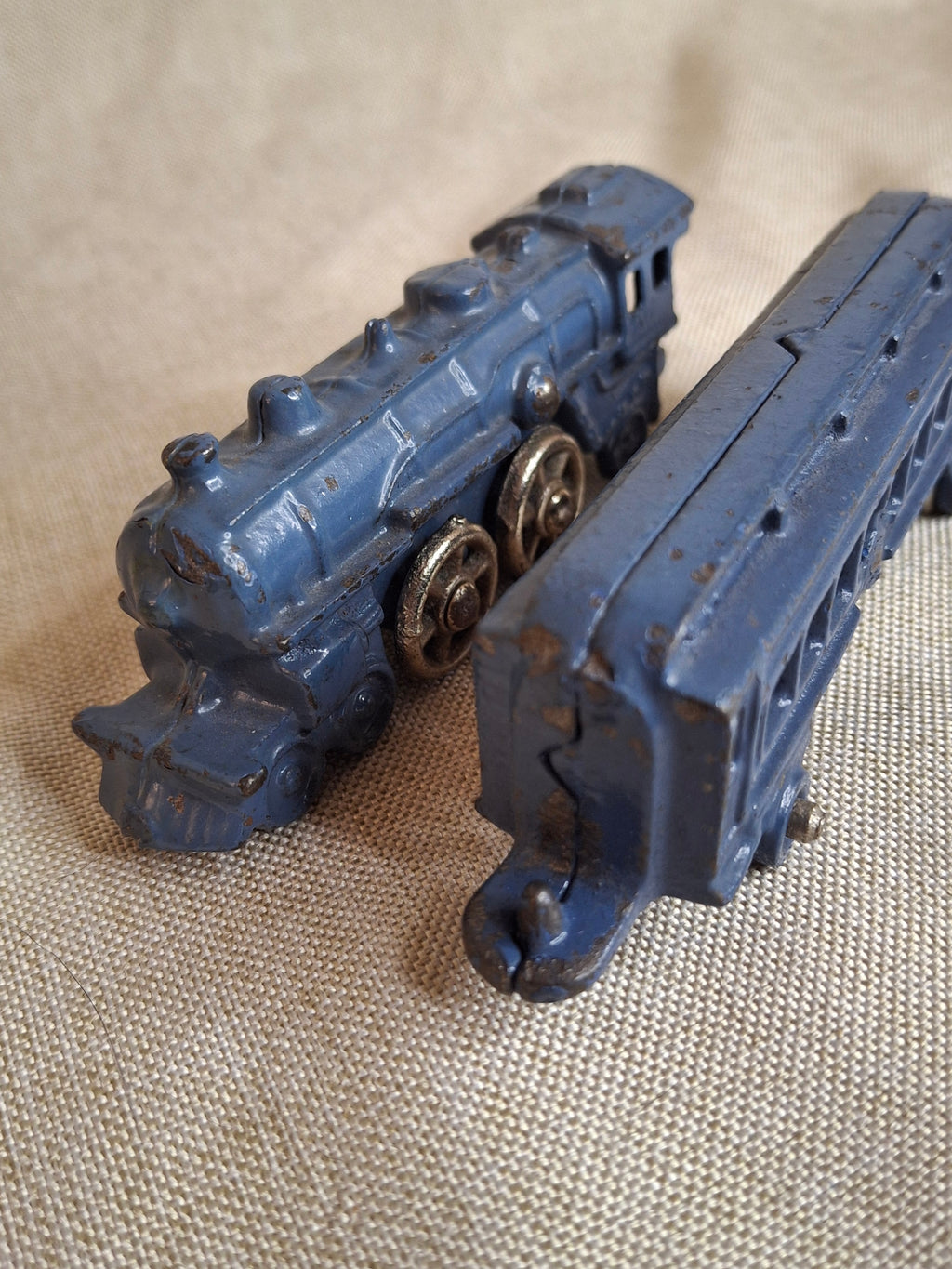 Antique Pre-War Kilgore Cast Iron Toy Floor Train Set – 3 Pieces Blue Paint