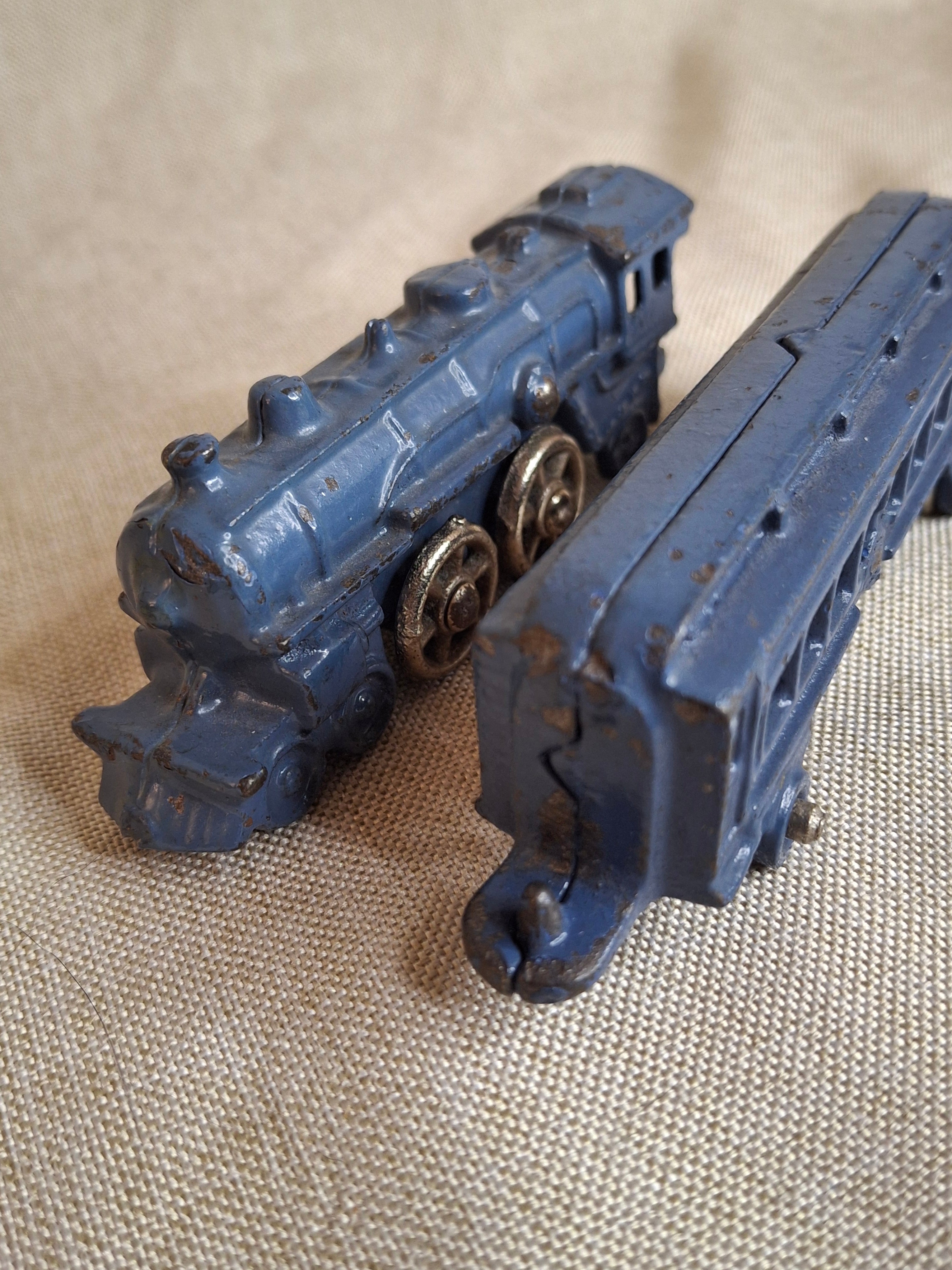 Antique Pre-War Kilgore Cast Iron Toy Floor Train Set – 3 Pieces Blue Paint