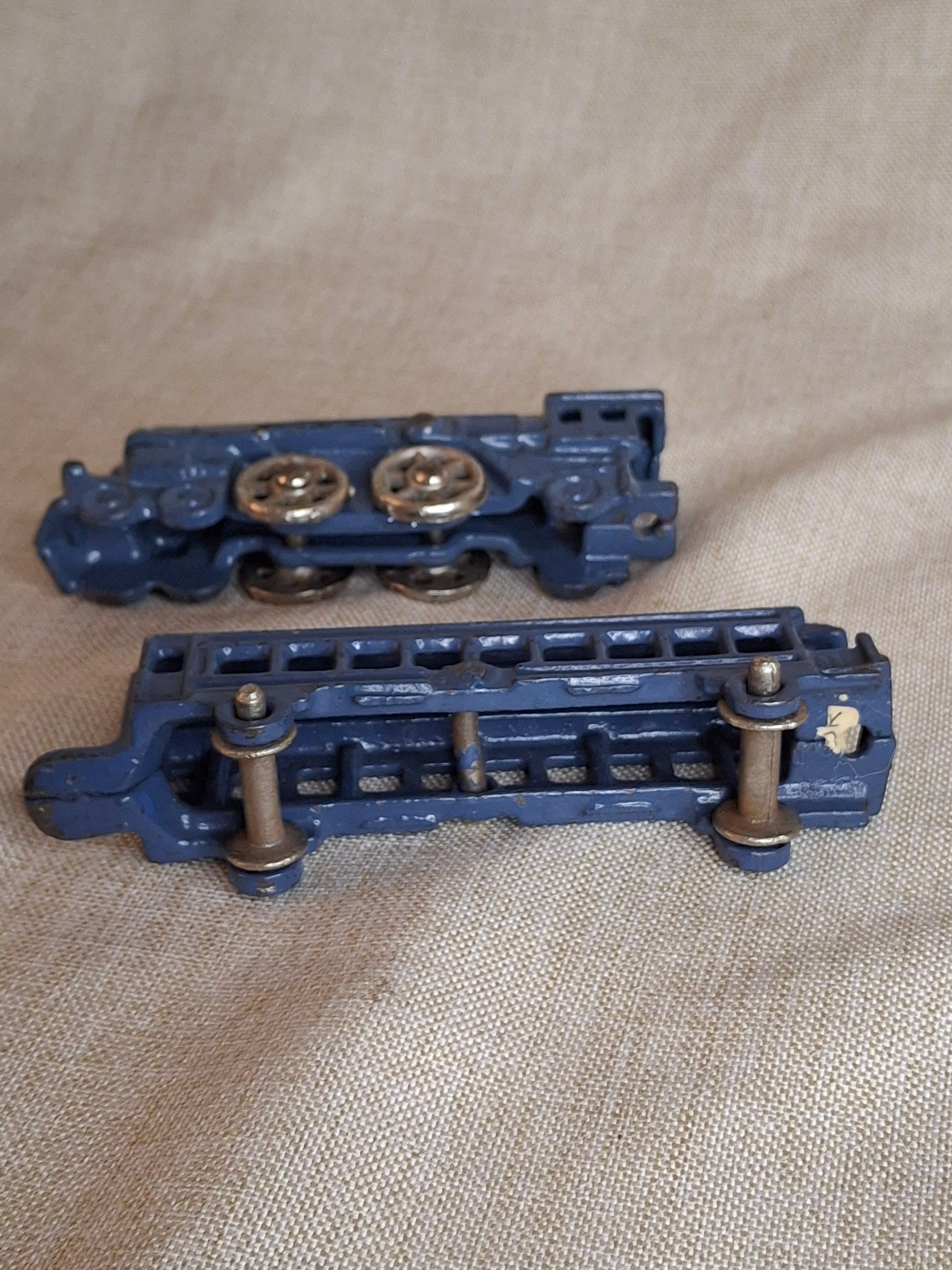 Antique Pre-War Kilgore Cast Iron Toy Floor Train Set – 3 Pieces Blue Paint