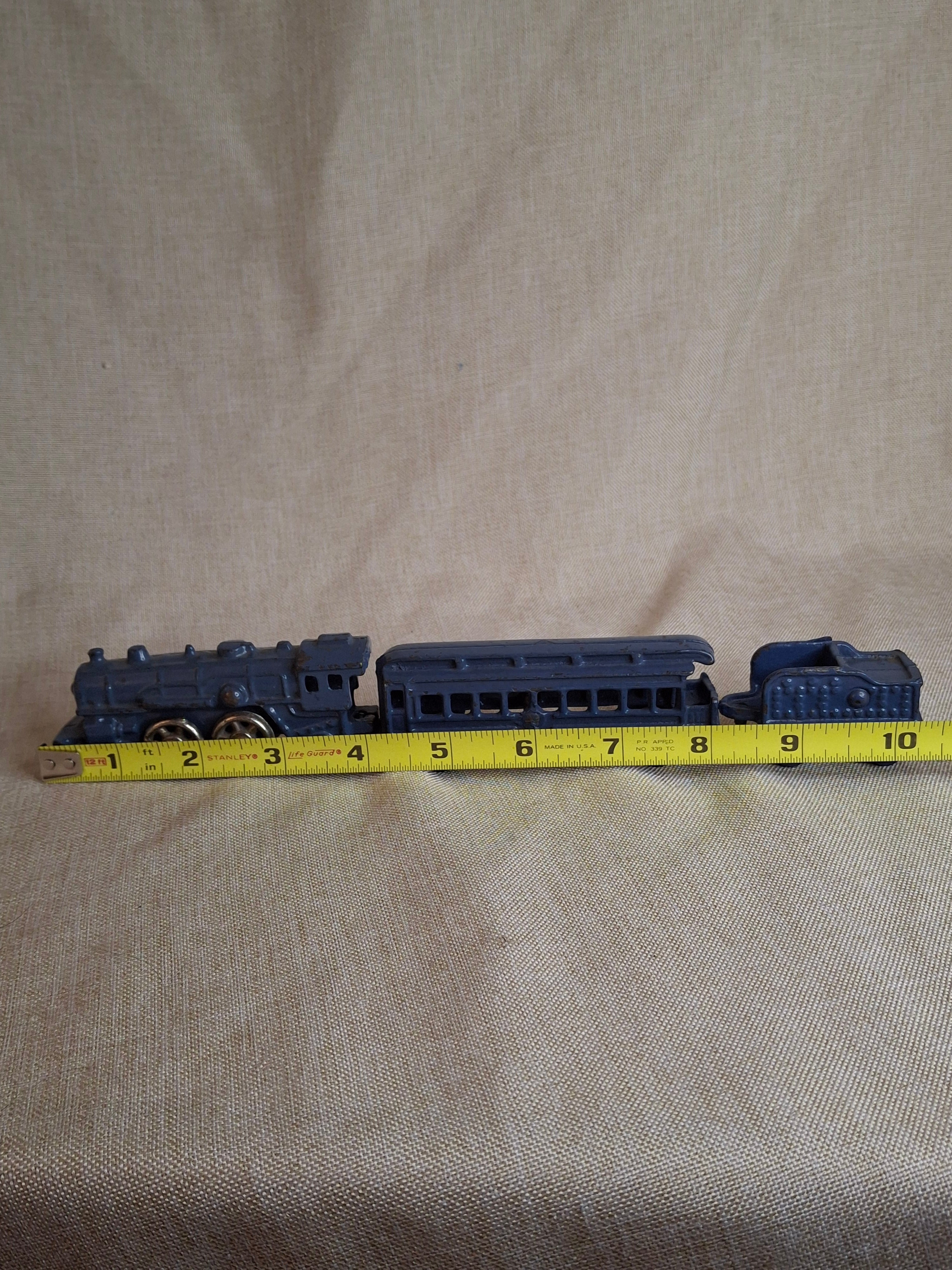 Antique Pre-War Kilgore Cast Iron Toy Floor Train Set – 3 Pieces Blue Paint