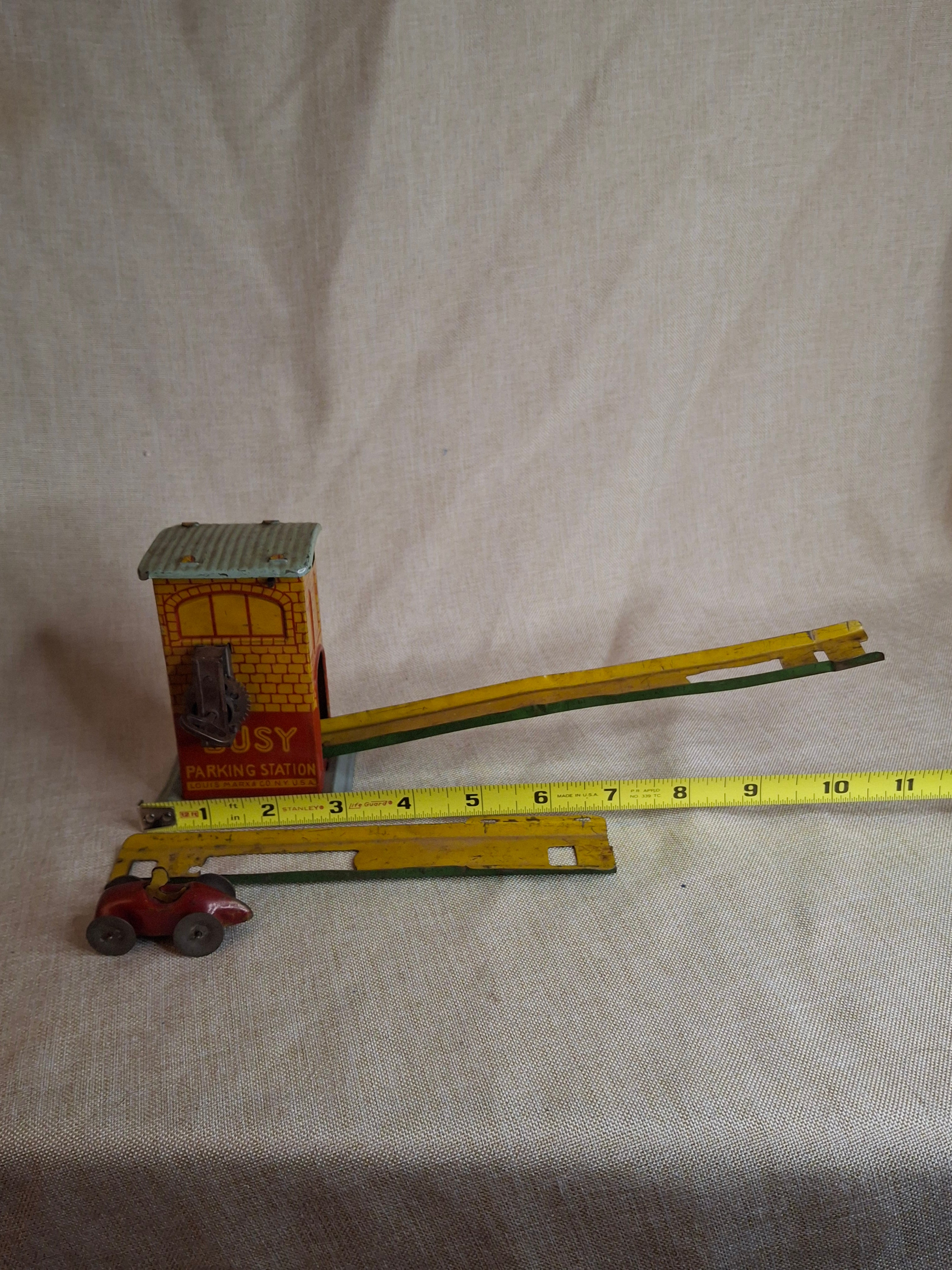 Vintage 1930s Louis Marx "Busy Parking Station" Tin Litho Wind-Up Toy w/ Car & Track