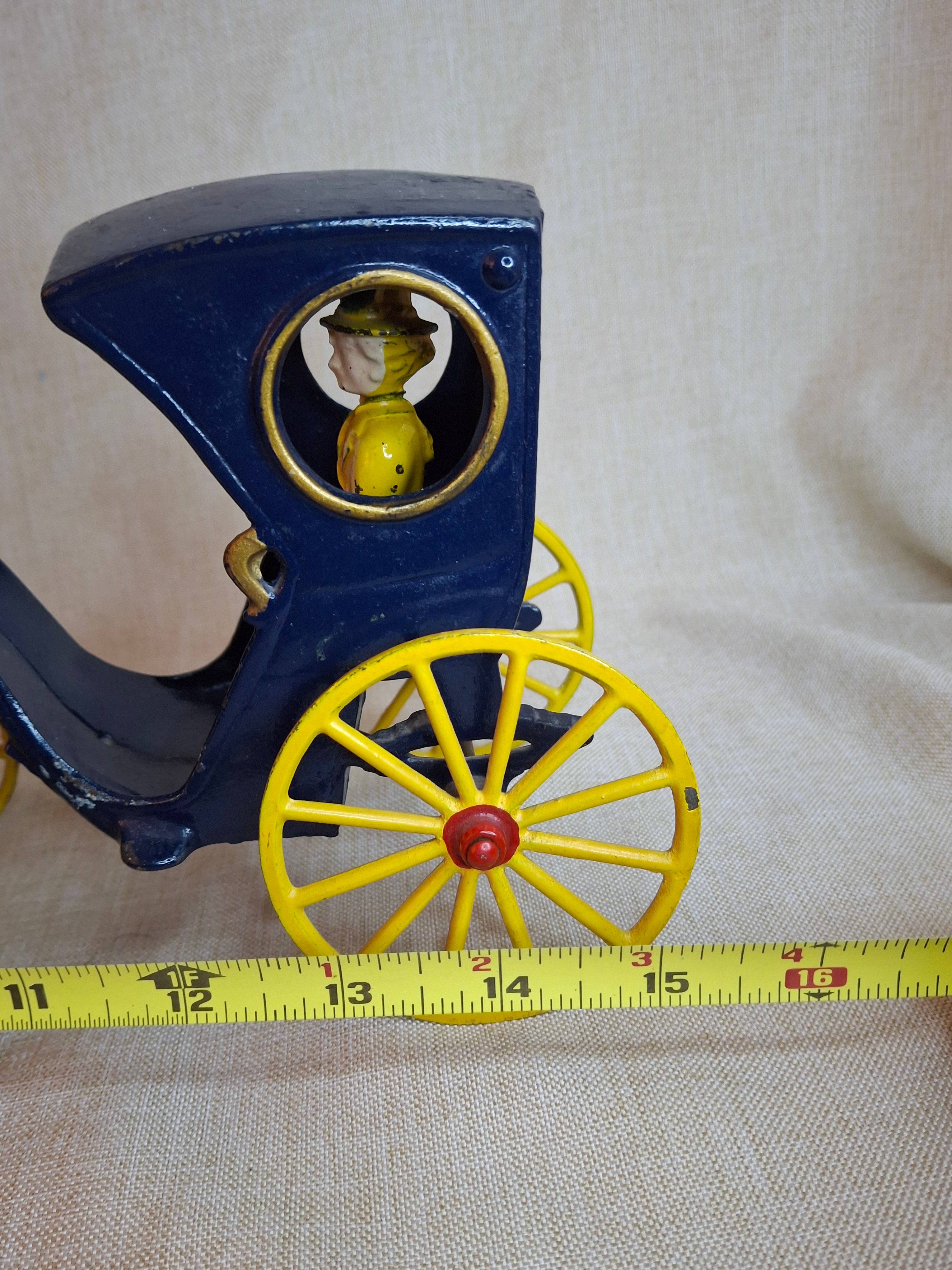 Antique Cast Iron Kenton Cabriolet Hansom Cab Carriage Toy - Original Figures