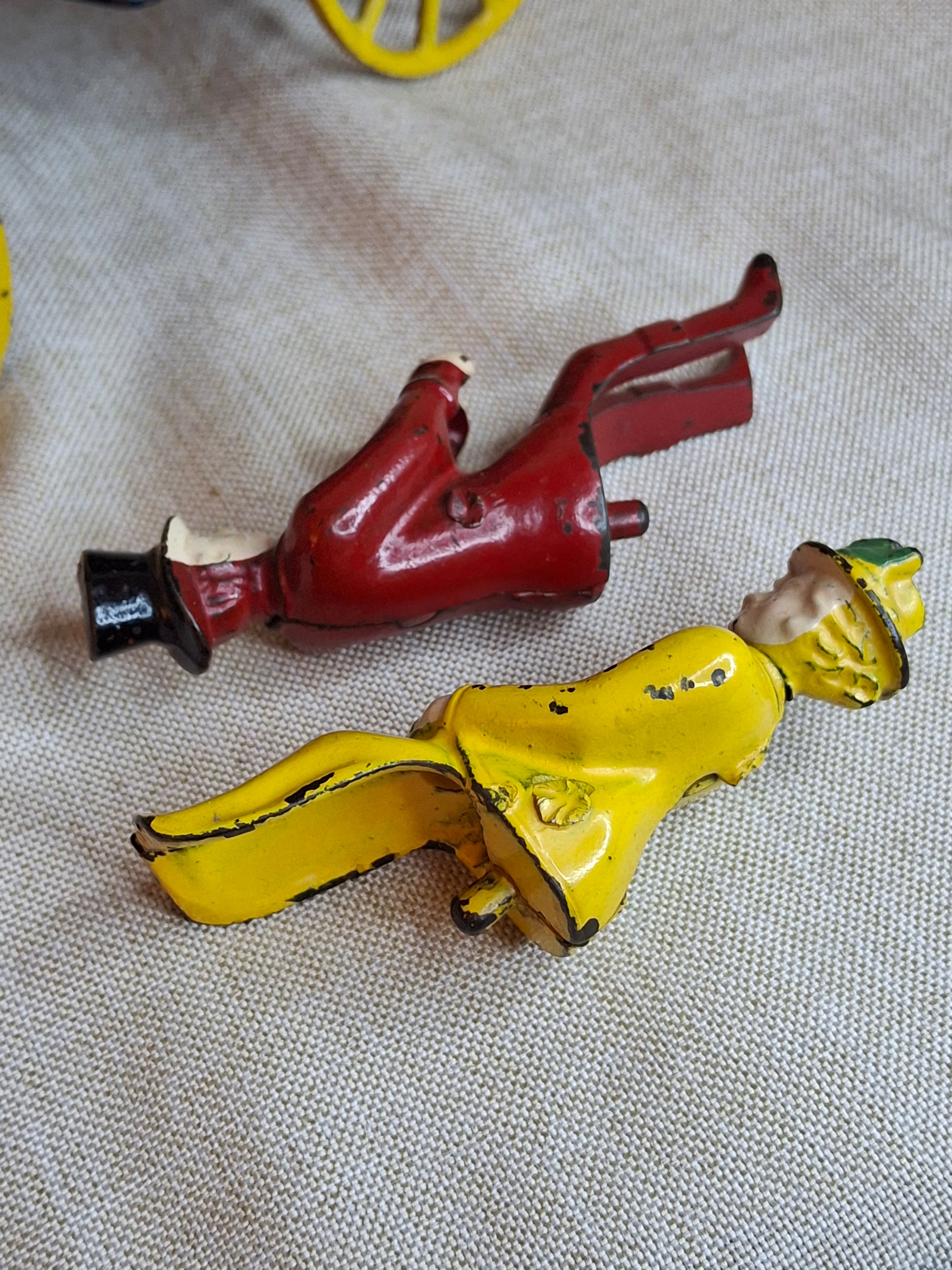 Antique Cast Iron Kenton Cabriolet Hansom Cab Carriage Toy - Original Figures