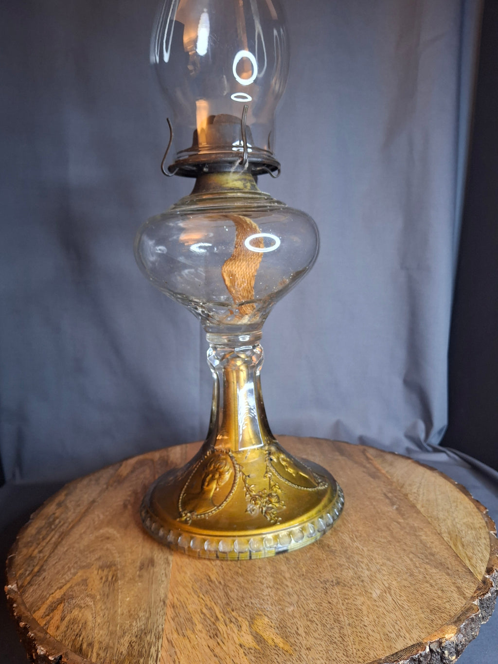 Antique EAPG Riverside Glass No. 423 Empress Kerosene Lamp Gold Intaglio Base 10.75" c. 1894