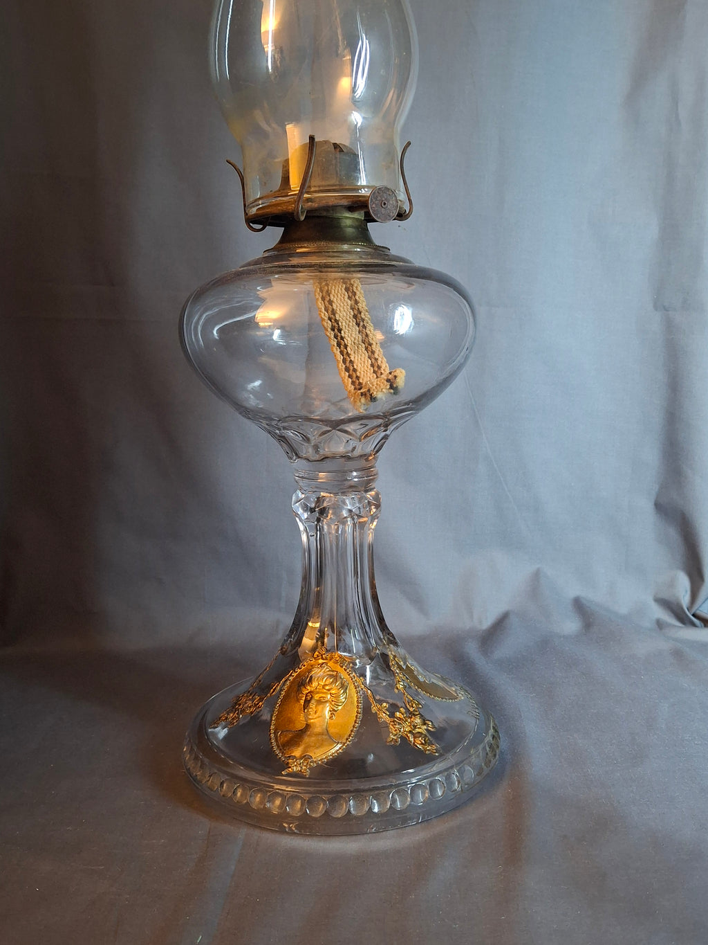 Antique EAPG Riverside Glass No. 423 Empress Kerosene Lamp Gold Intaglio Base 11.75" c.1894