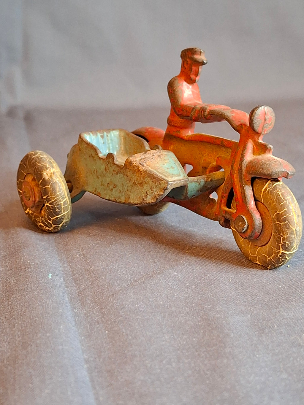 Vintage 1930s Hubley Cast Iron COP Police Motorcycle w/ Sidecar Toy 1724B Original Paint