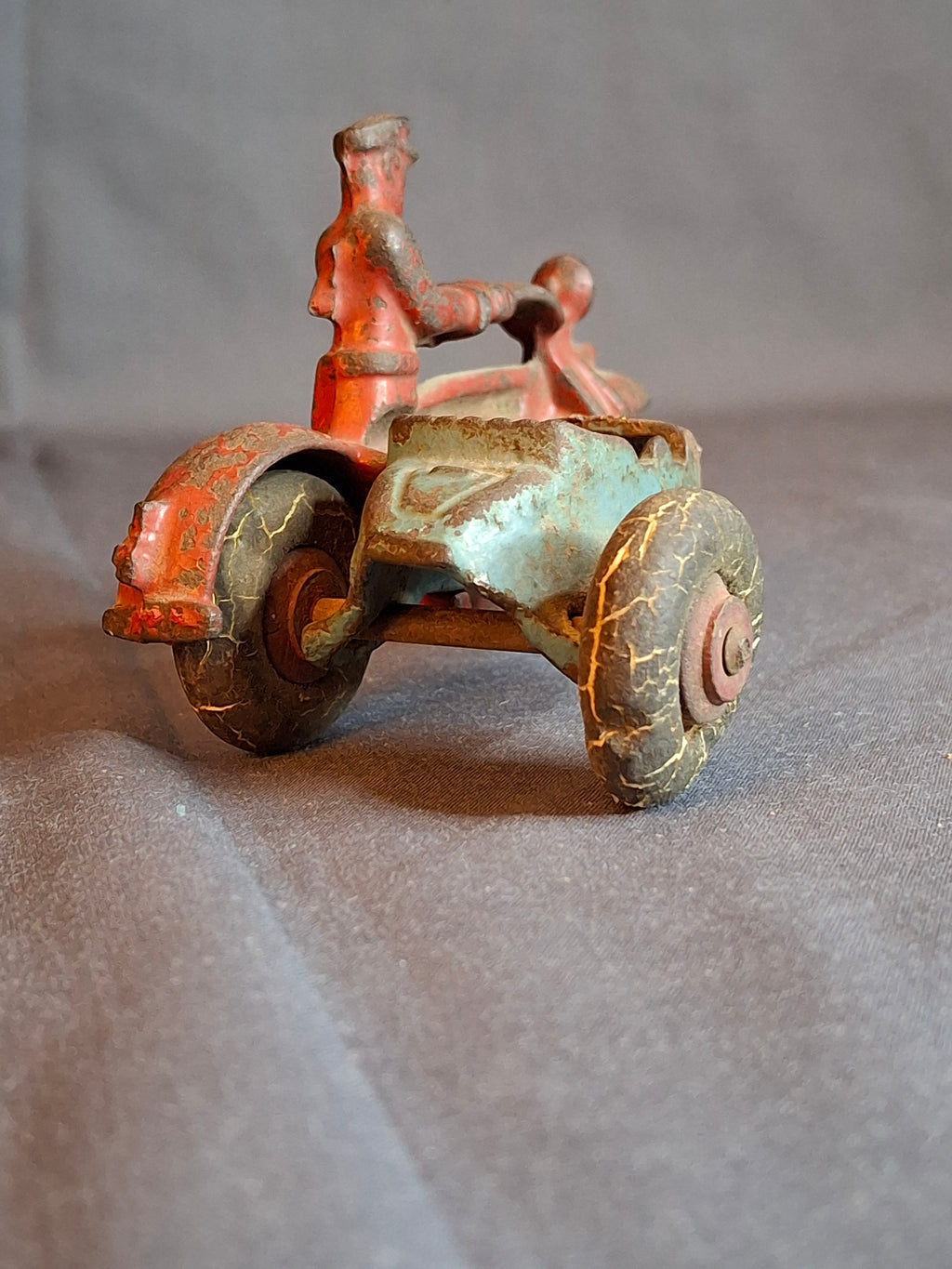 Vintage 1930s Hubley Cast Iron COP Police Motorcycle w/ Sidecar Toy 1724B Original Paint