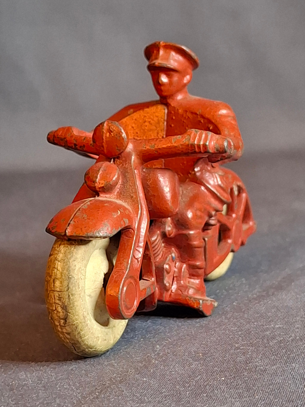 Antique 1930s Hubley Cast Iron Police Motorcycle Toy Red Cop Original Tires 4"