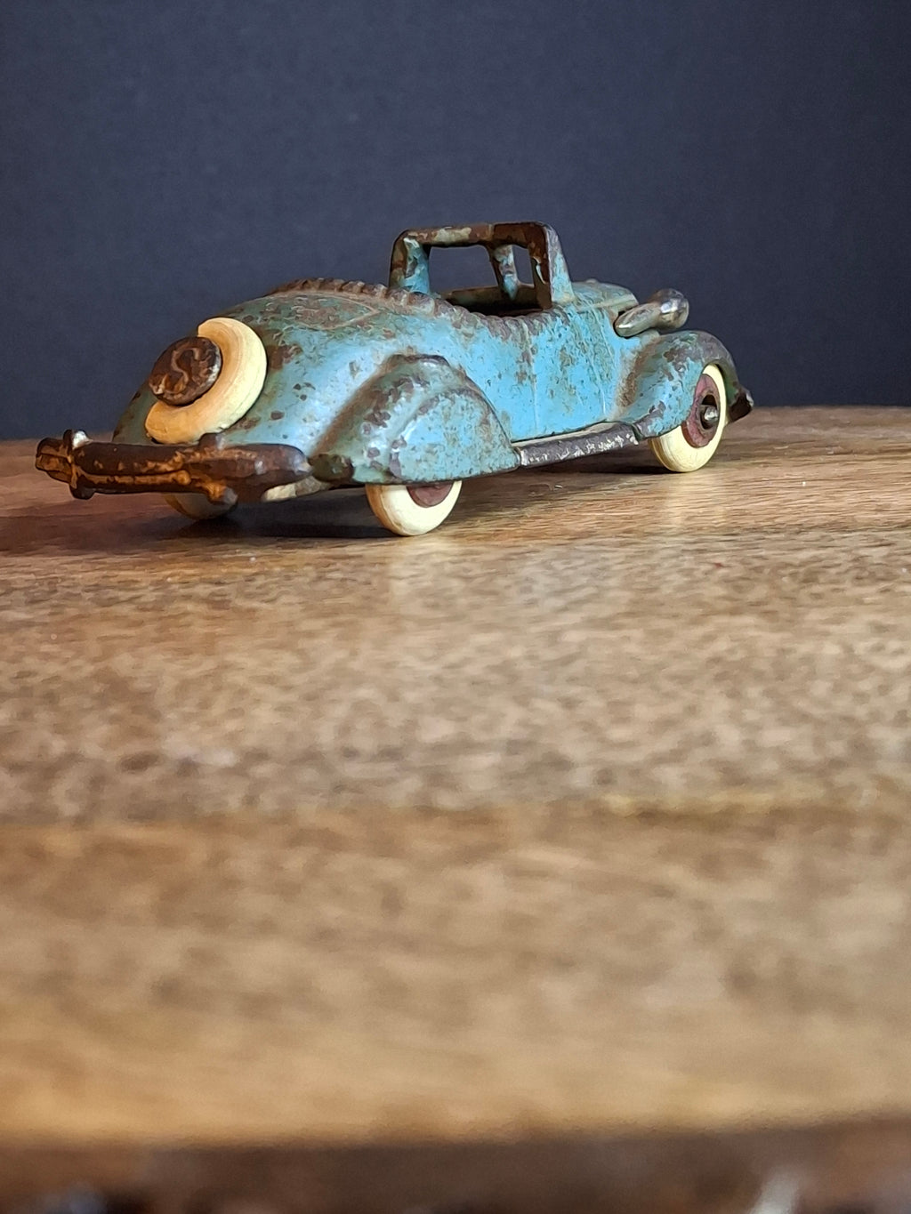Vintage Hubley Cast Iron Chrysler Airflow Sedan Toy Car Patd 1991654 1930s Blue 5"