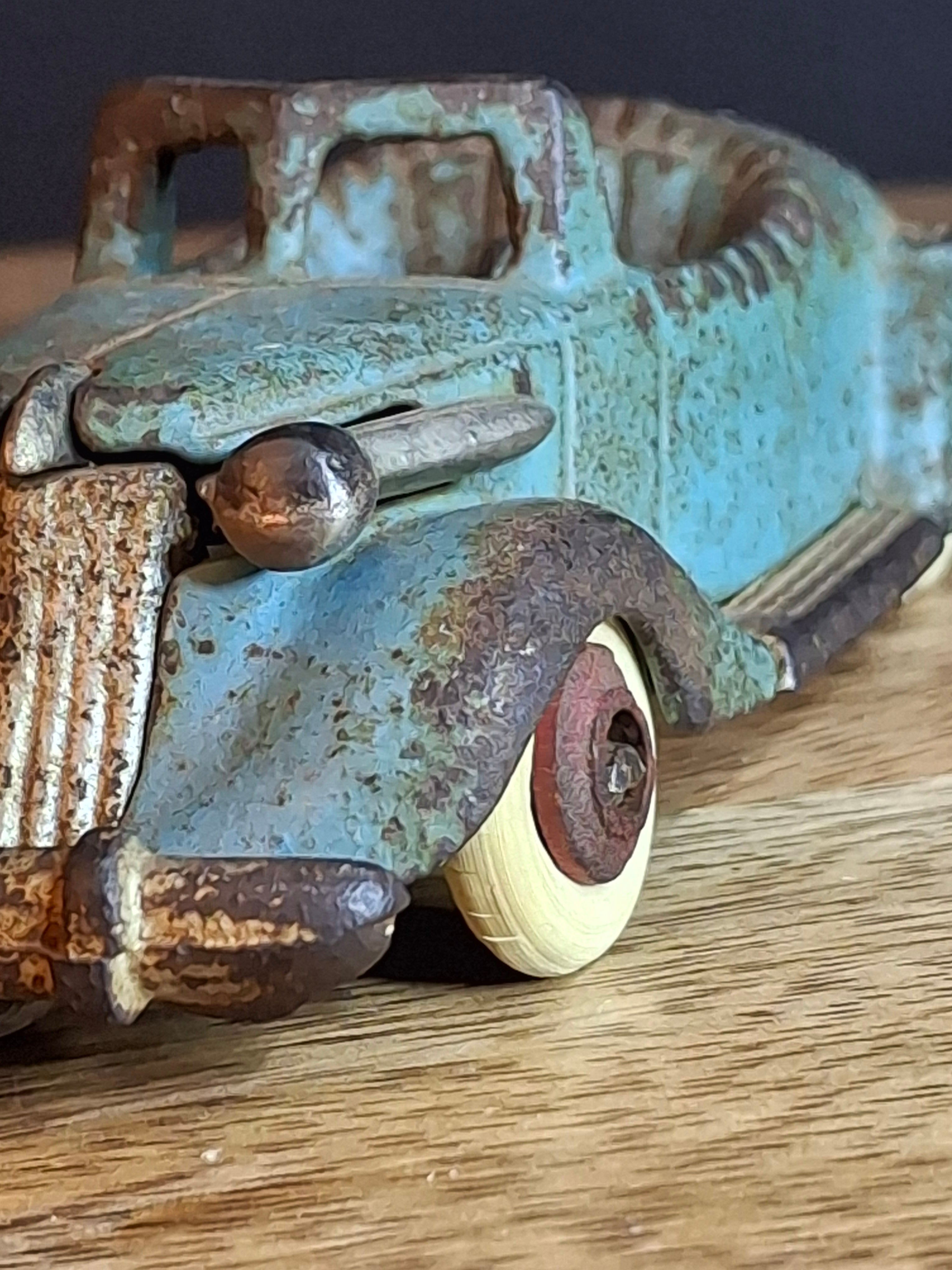 Vintage Hubley Cast Iron Chrysler Airflow Sedan Toy Car Patd 1991654 1930s Blue 5"