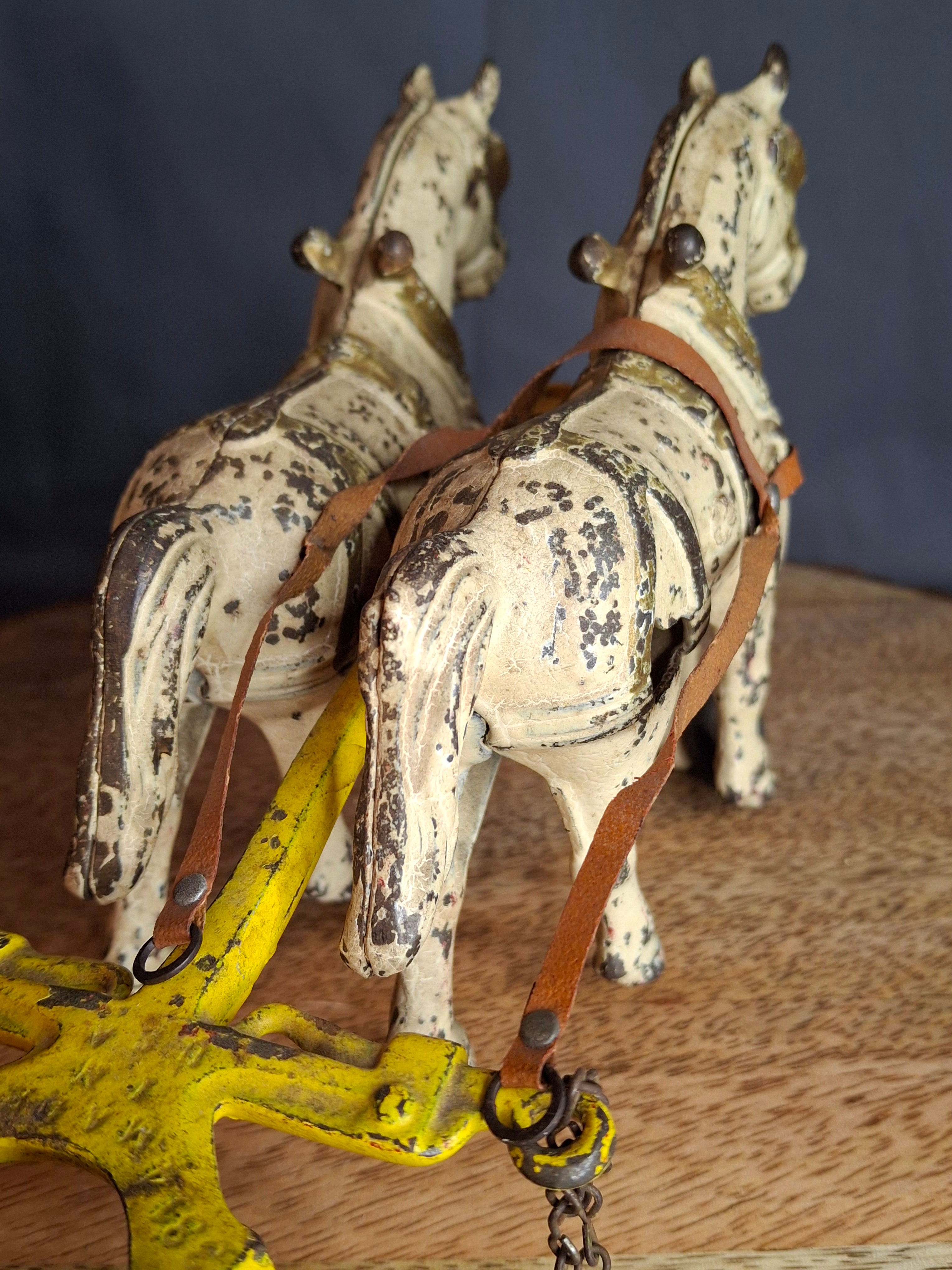 Antique Kenton Overland Circus Cast Iron Wagon Horse Drawn Toy 14" Driver Ex Condition