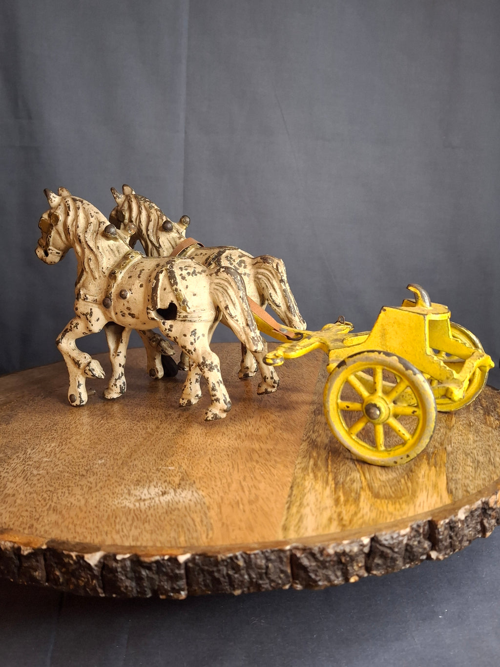 Antique Kenton Overland Circus Cast Iron Wagon Horse Drawn Toy 14" Driver Ex Condition