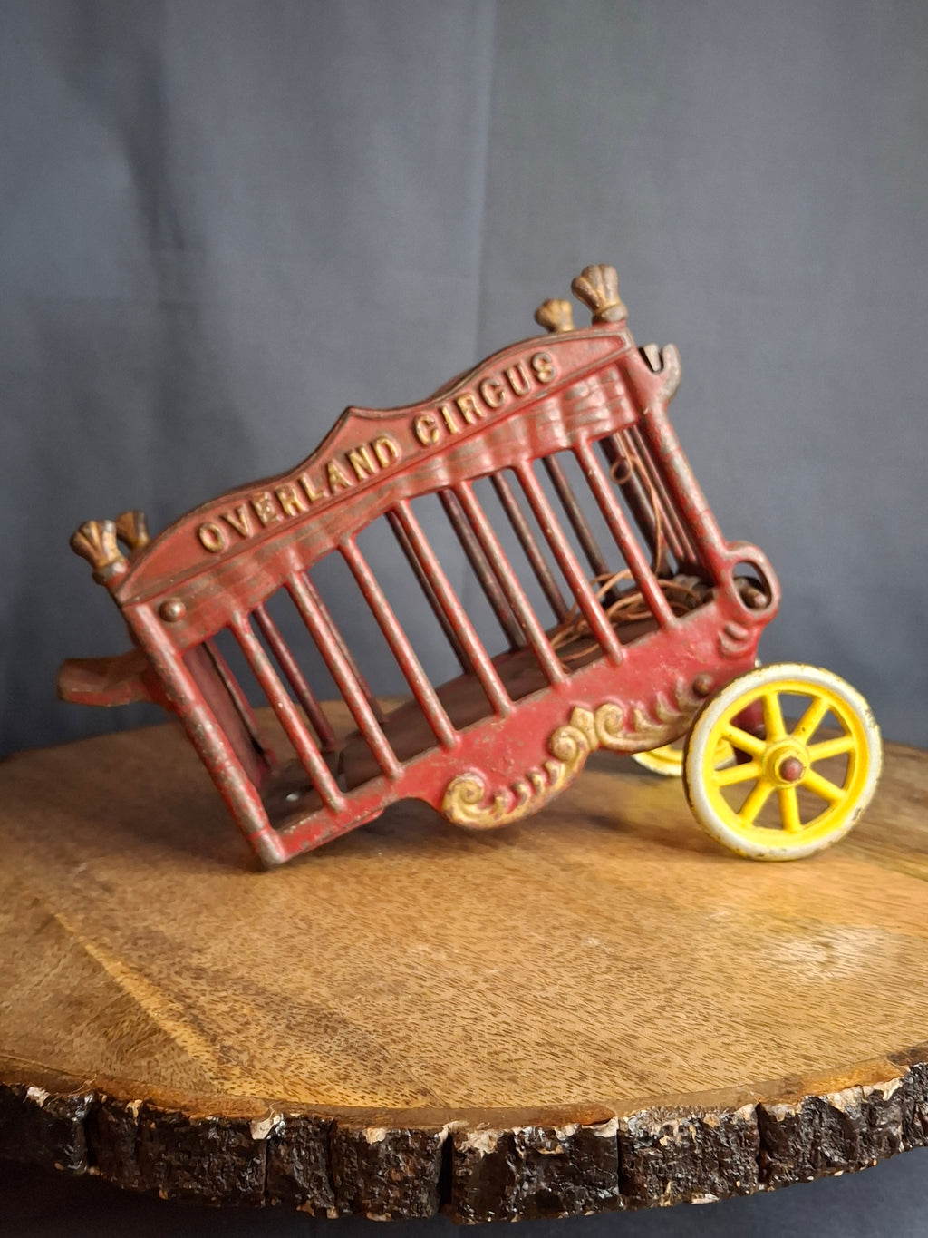 Antique Kenton Overland Circus Cast Iron Wagon Horse Drawn Toy 14" Driver Ex Condition