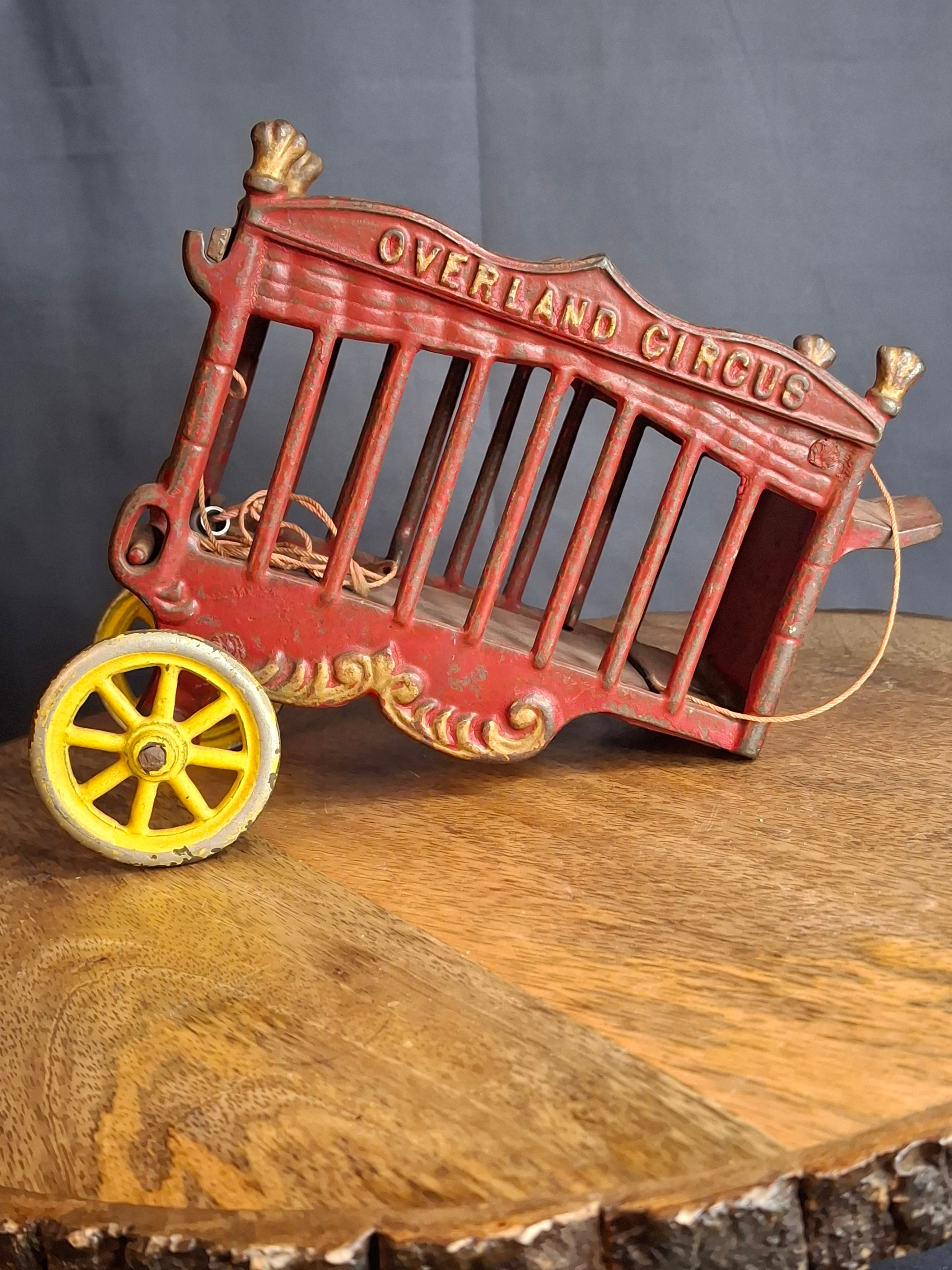 Antique Kenton Overland Circus Cast Iron Wagon Horse Drawn Toy 14" Driver Ex Condition