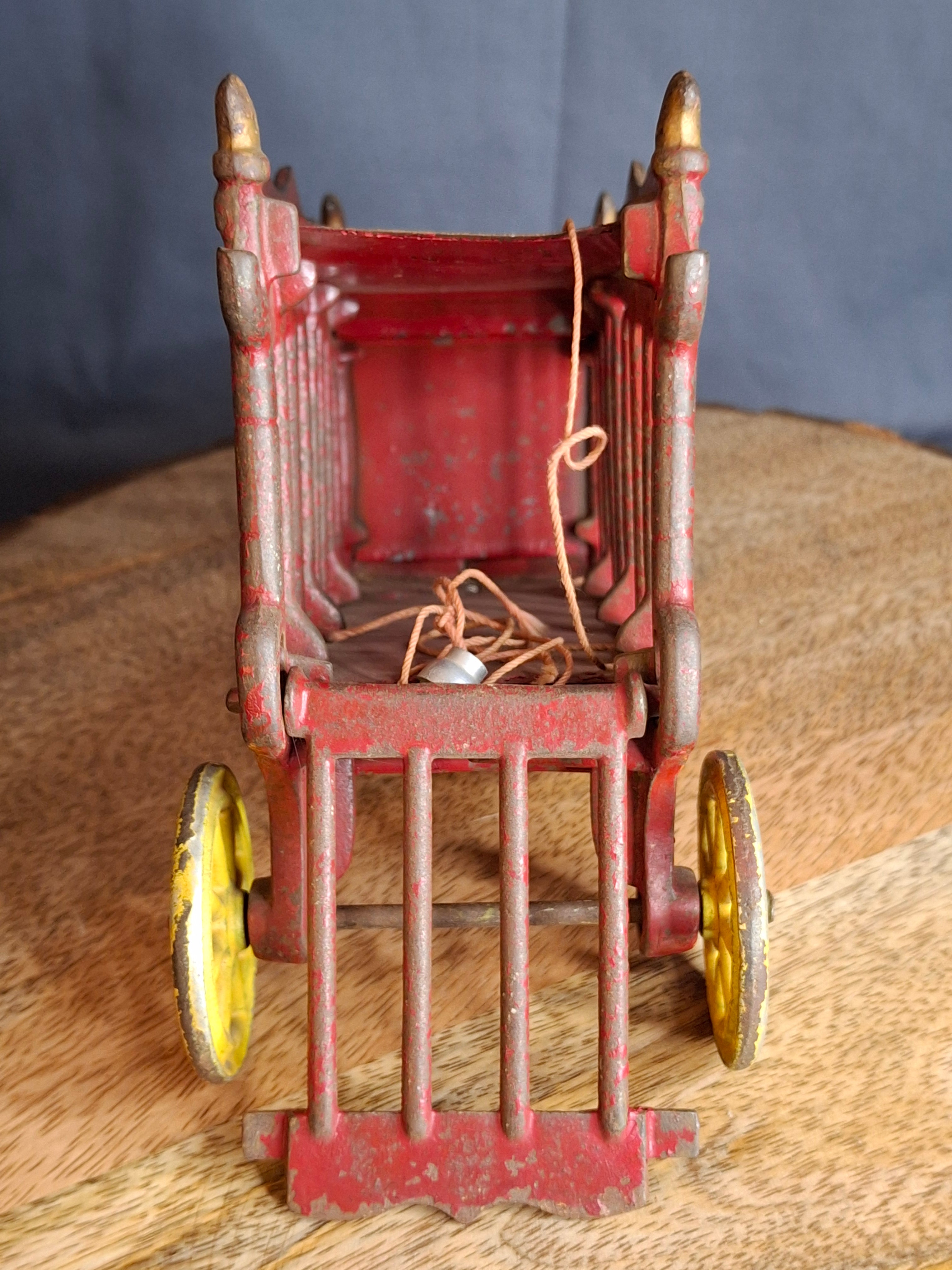 Antique Kenton Overland Circus Cast Iron Wagon Horse Drawn Toy 14" Driver Ex Condition