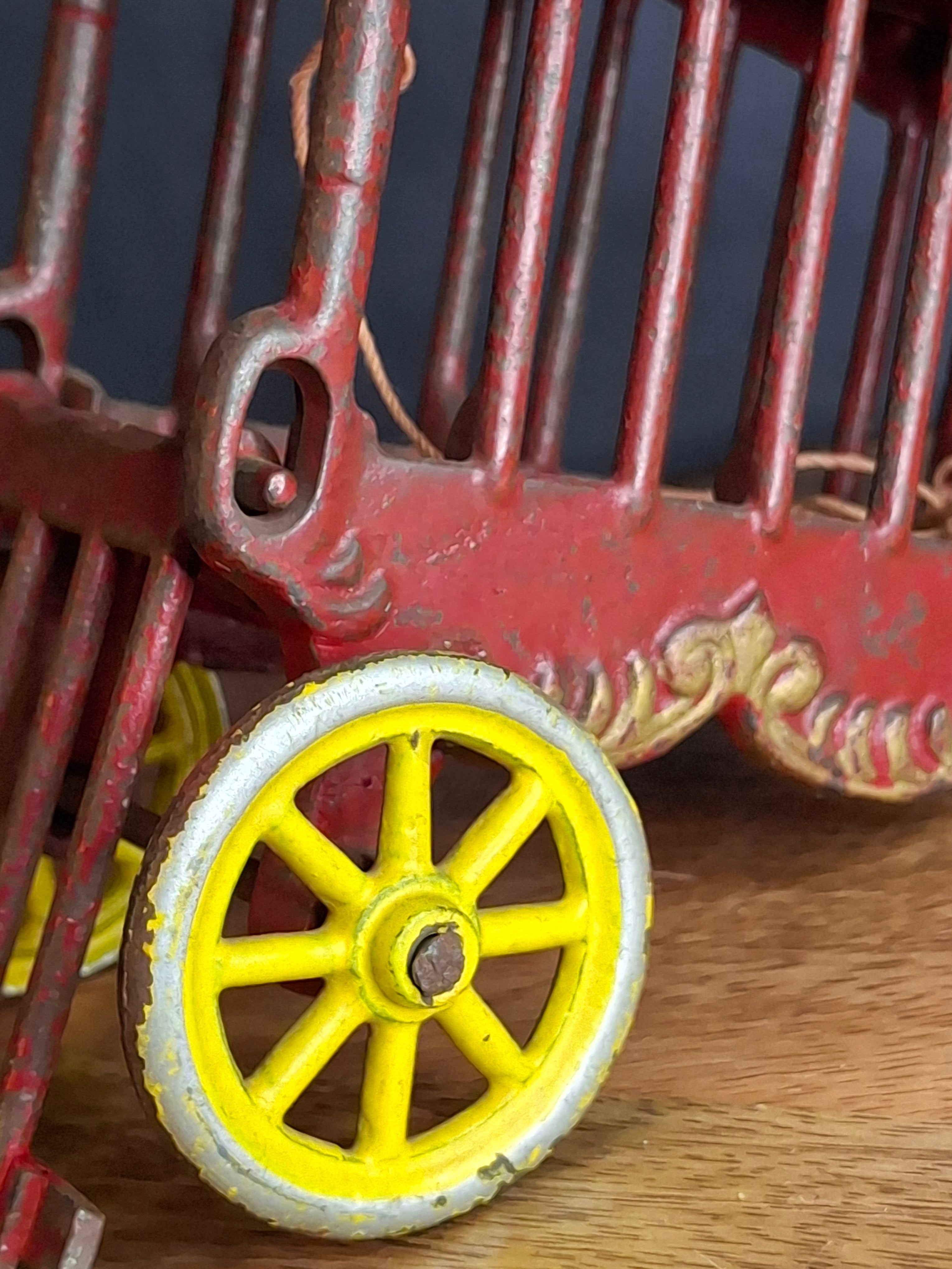 Antique Kenton Overland Circus Cast Iron Wagon Horse Drawn Toy 14" Driver Ex Condition