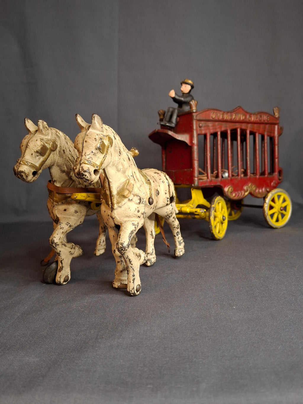 Antique Kenton Overland Circus Cast Iron Wagon Horse Drawn Toy 14" Driver Ex Condition