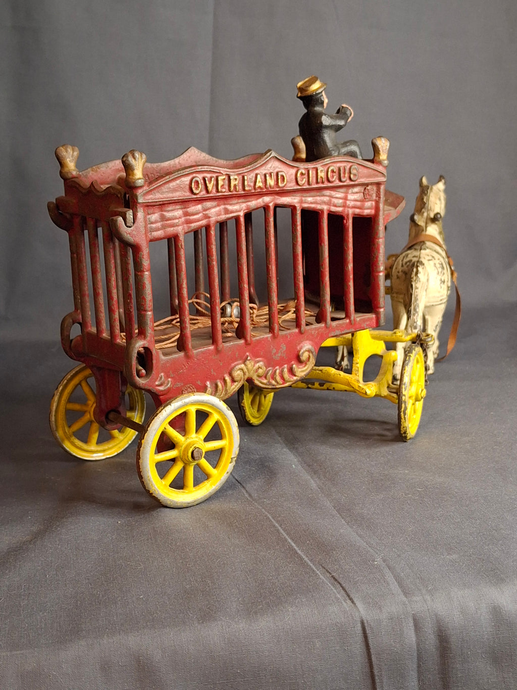 Antique Kenton Overland Circus Cast Iron Wagon Horse Drawn Toy 14" Driver Ex Condition