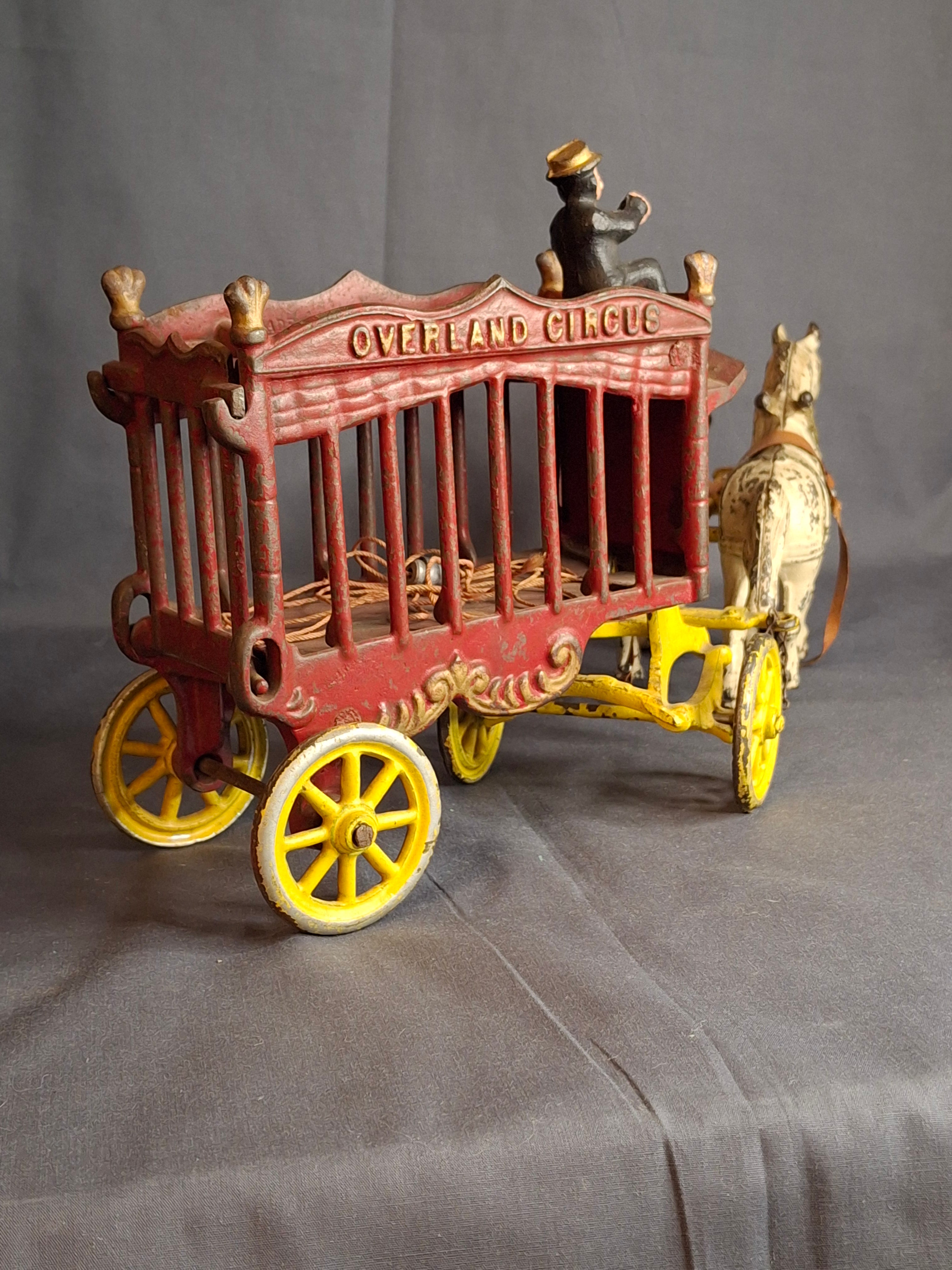 Antique Kenton Overland Circus Cast Iron Wagon Horse Drawn Toy 14" Driver Ex Condition