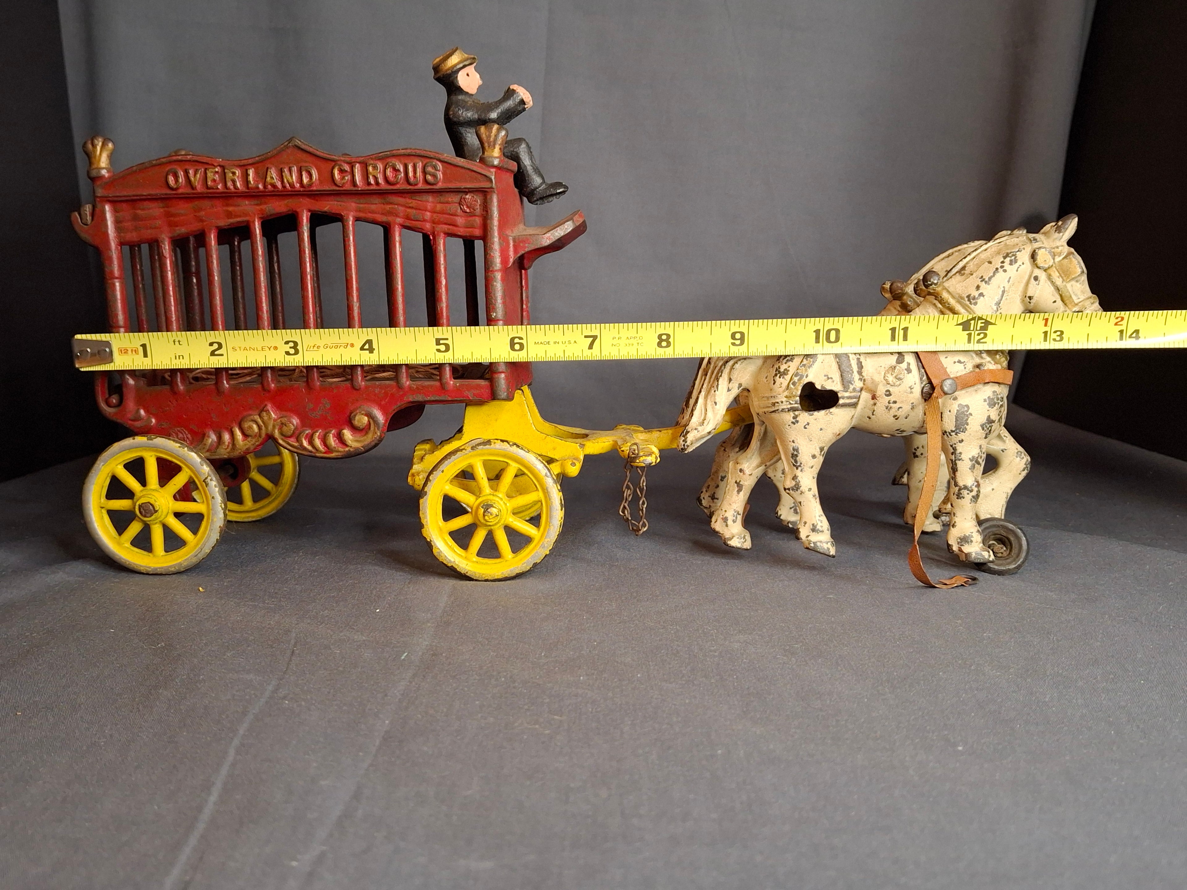 Antique Kenton Overland Circus Cast Iron Wagon Horse Drawn Toy 14" Driver Ex Condition