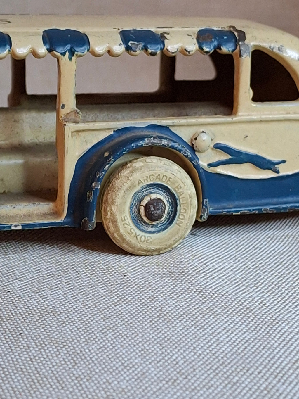 Vintage Extra Large 14.5" 1934 Arcade Cast Iron Greyhound Bus Century of Progress Chicago World Fair - Very Well Preserved