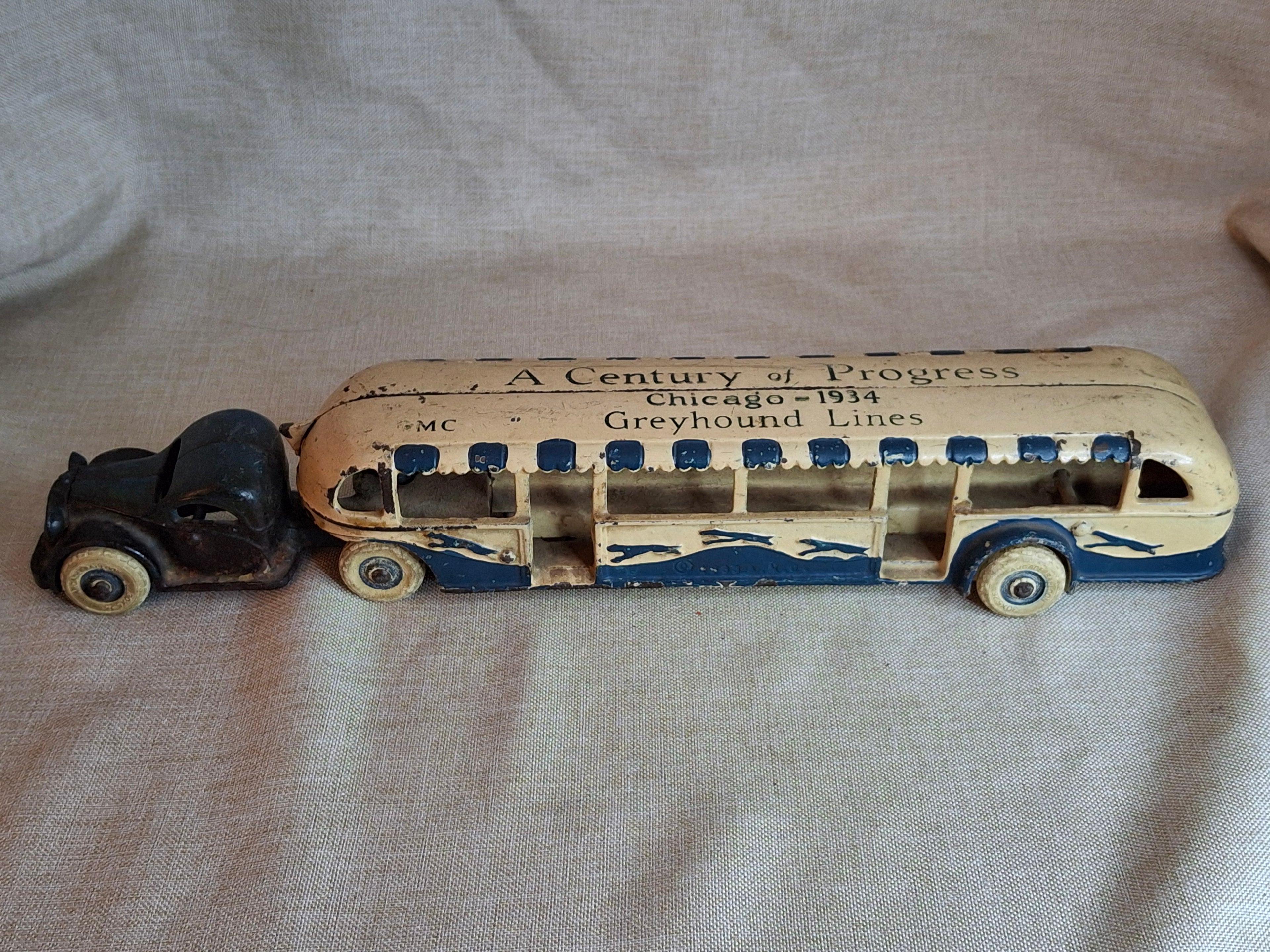 Vintage Extra Large 14.5" 1934 Arcade Cast Iron Greyhound Bus Century of Progress Chicago World Fair - Very Well Preserved