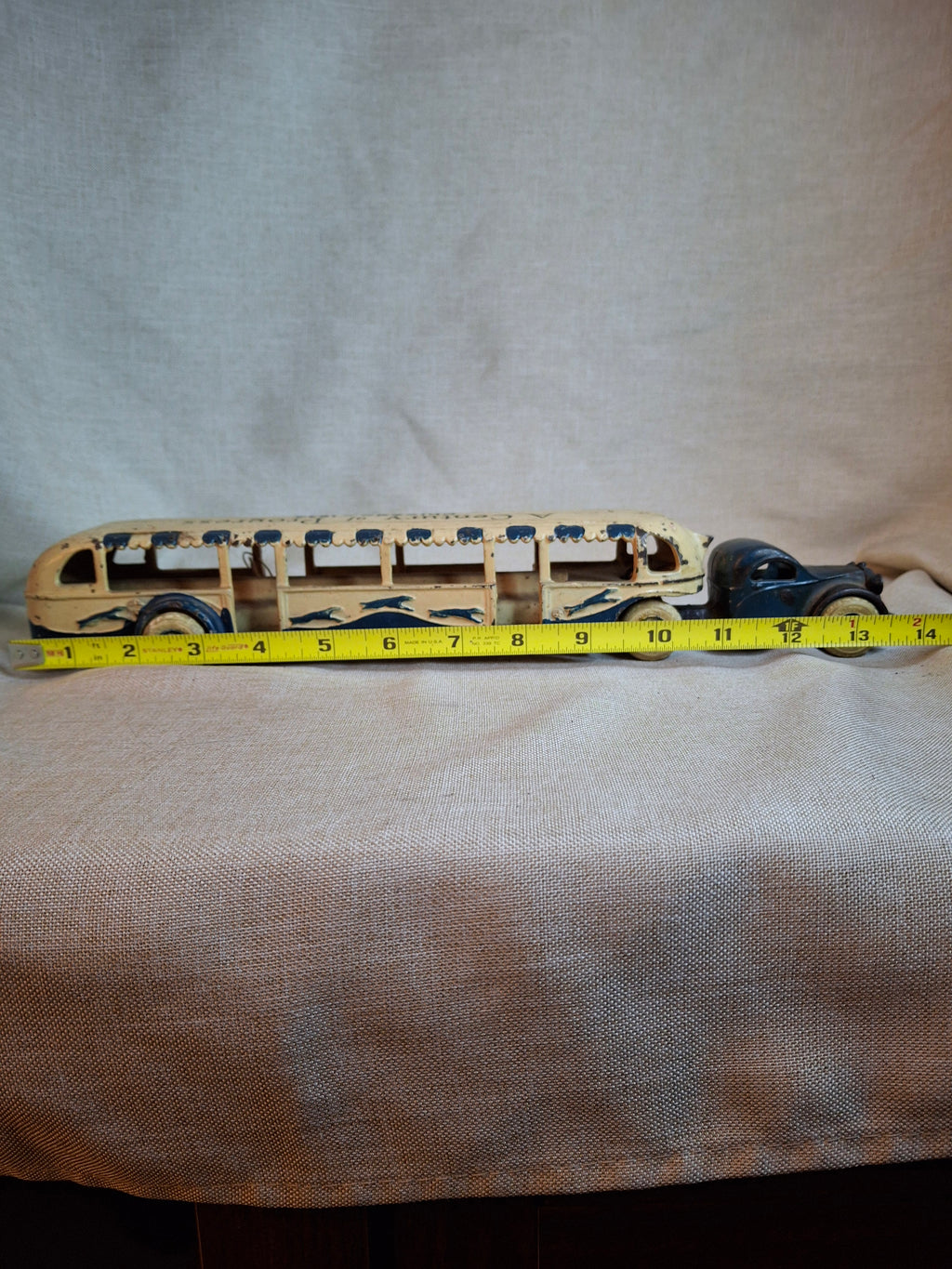 Vintage Extra Large 14.5" 1934 Arcade Cast Iron Greyhound Bus Century of Progress Chicago World Fair - Very Well Preserved