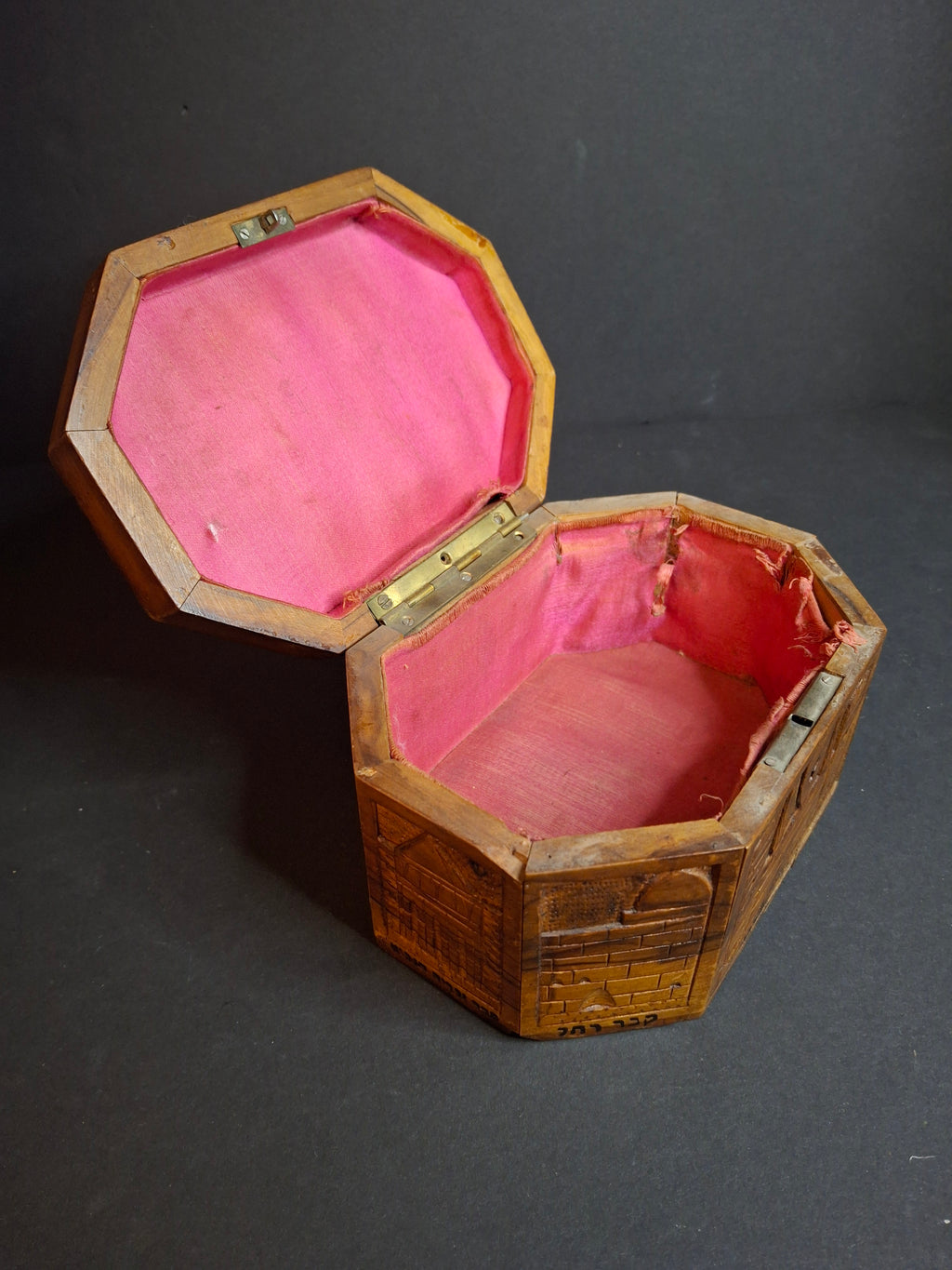 Antique Bezalel Era Olive Wood Etrog Box Carved Jerusalem Holy Places Sukkot 6"