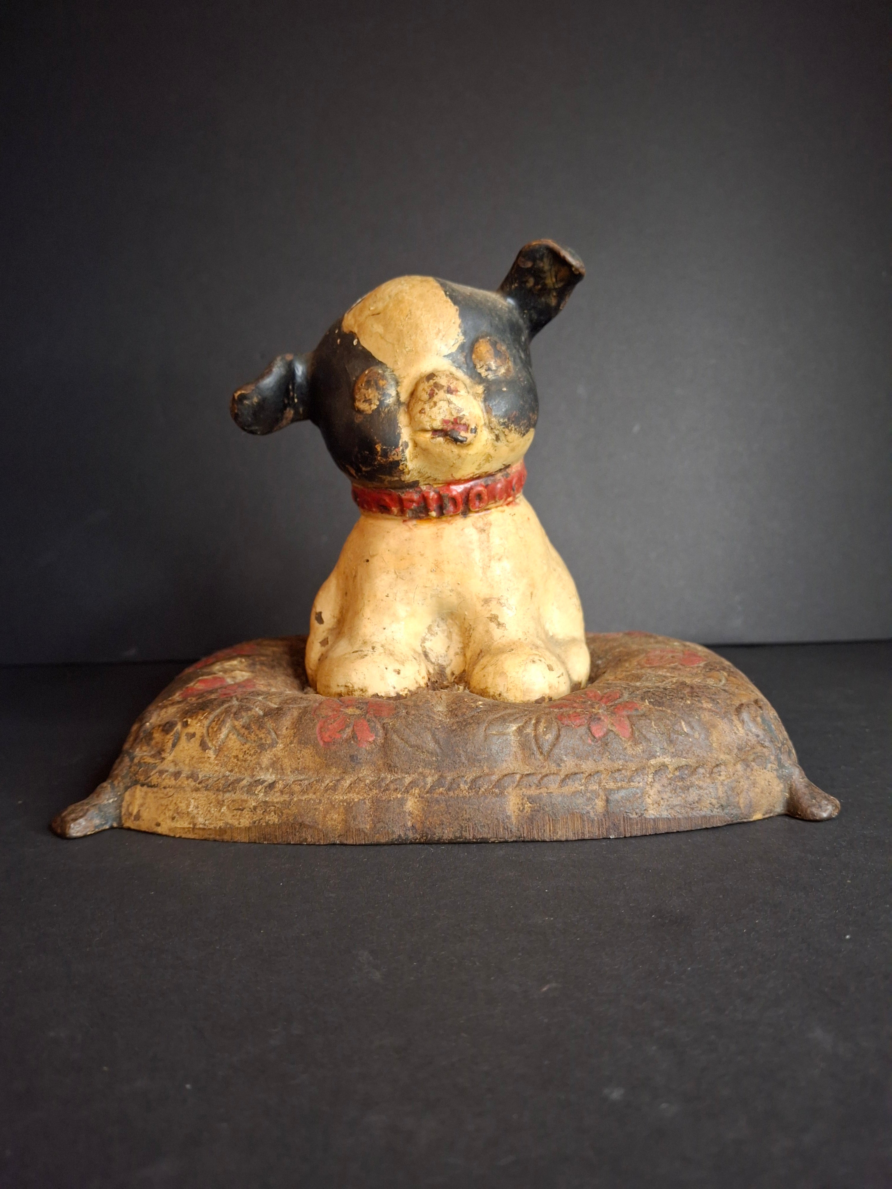 Antique Hubley Cast Iron Fido on Pillow Still Penny Bank, Original Paint c. 1920s - Tom Kellogg Collection