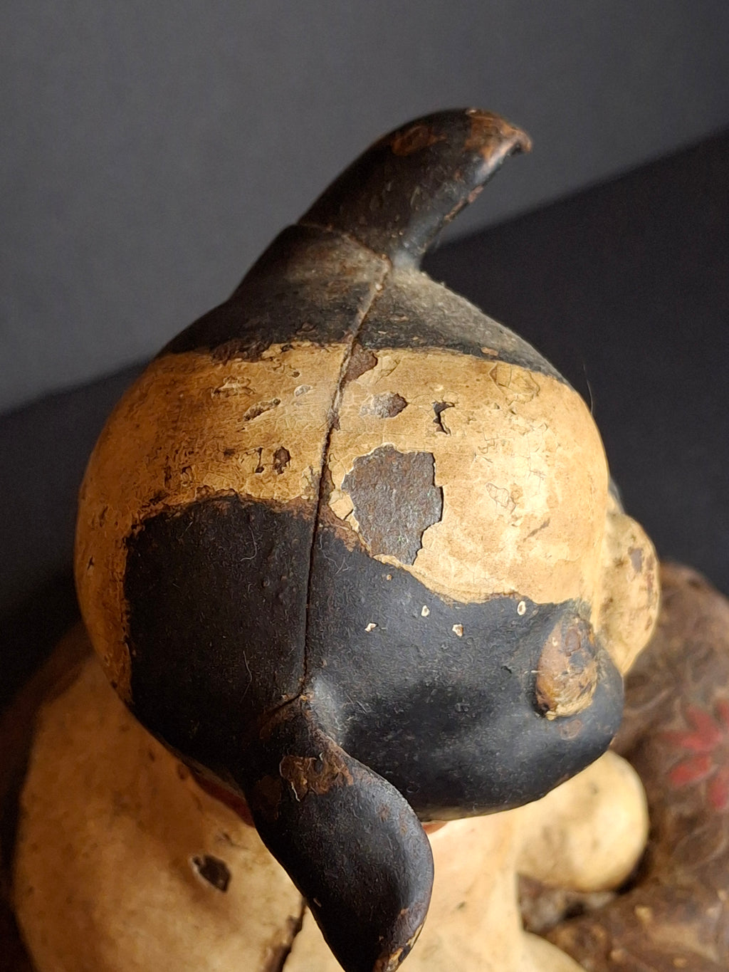 Antique Hubley Cast Iron Fido on Pillow Still Penny Bank, Original Paint c. 1920s - Tom Kellogg Collection