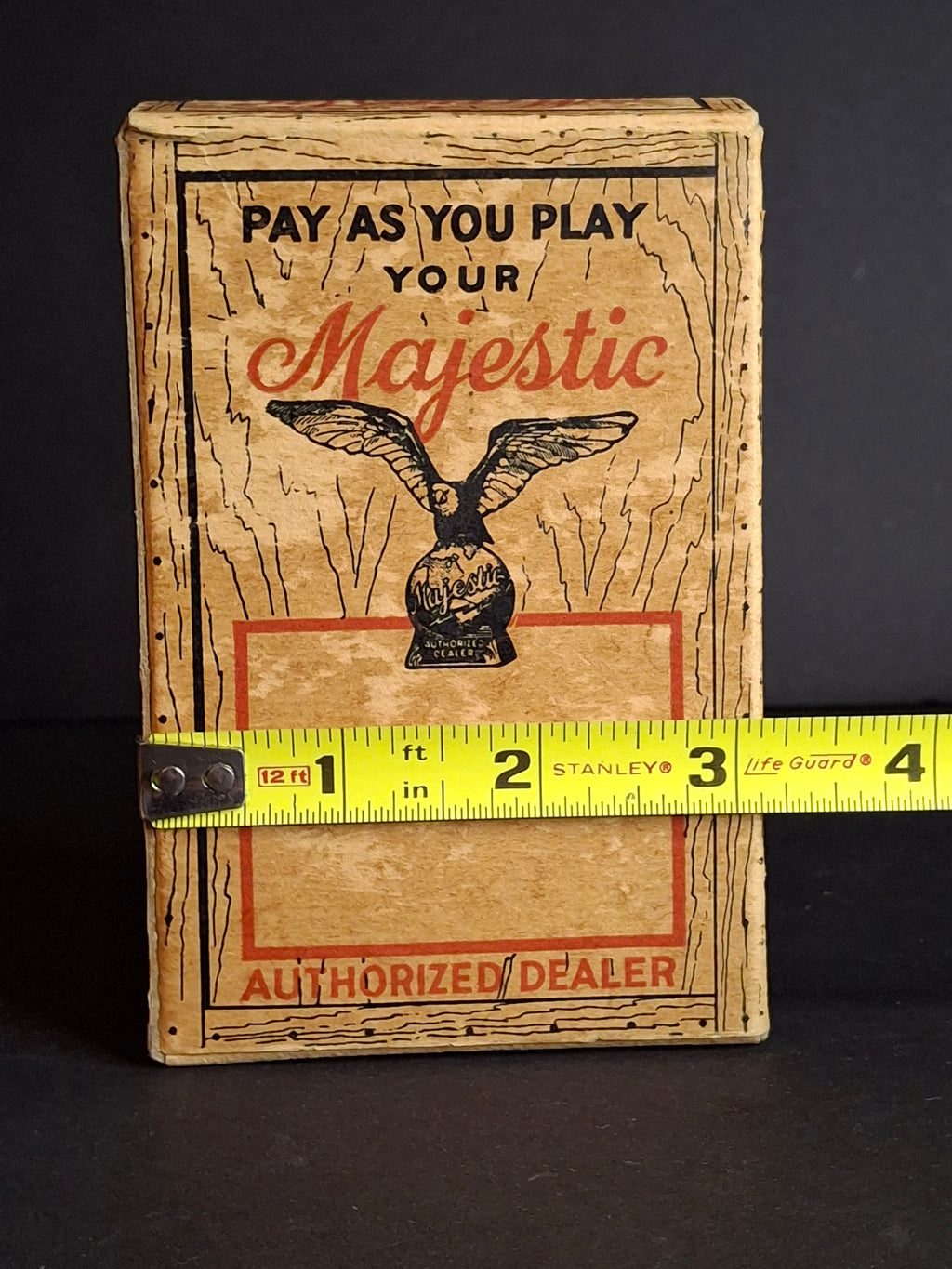 Antique Arcade Cast Iron Majestic Radio Still Bank 1930 Grigsby-Grunow with Original Box and Key - Peirce Collection