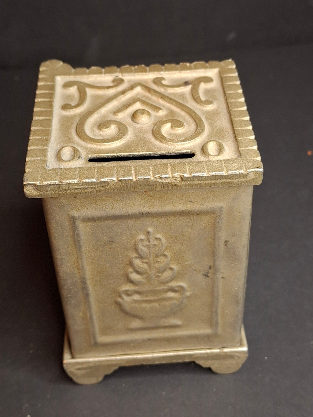 Antique Kenton Cast Iron Army Safe Still Bank, Circa 1911 Coin Slot Top