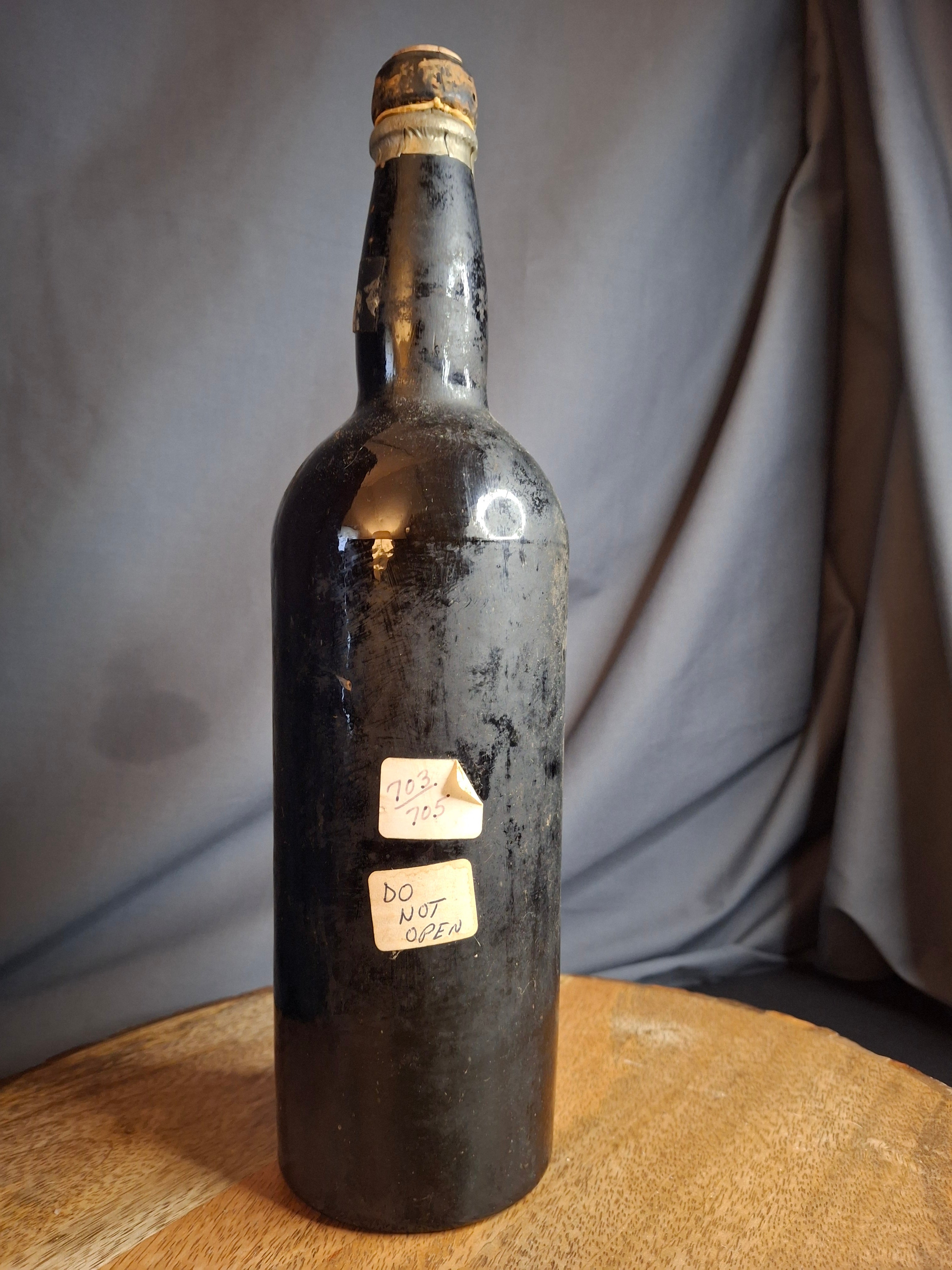 Antique 1864 Xeres Sherry Montebello Wine Bottle Original Cork Rare Estate Ephemera