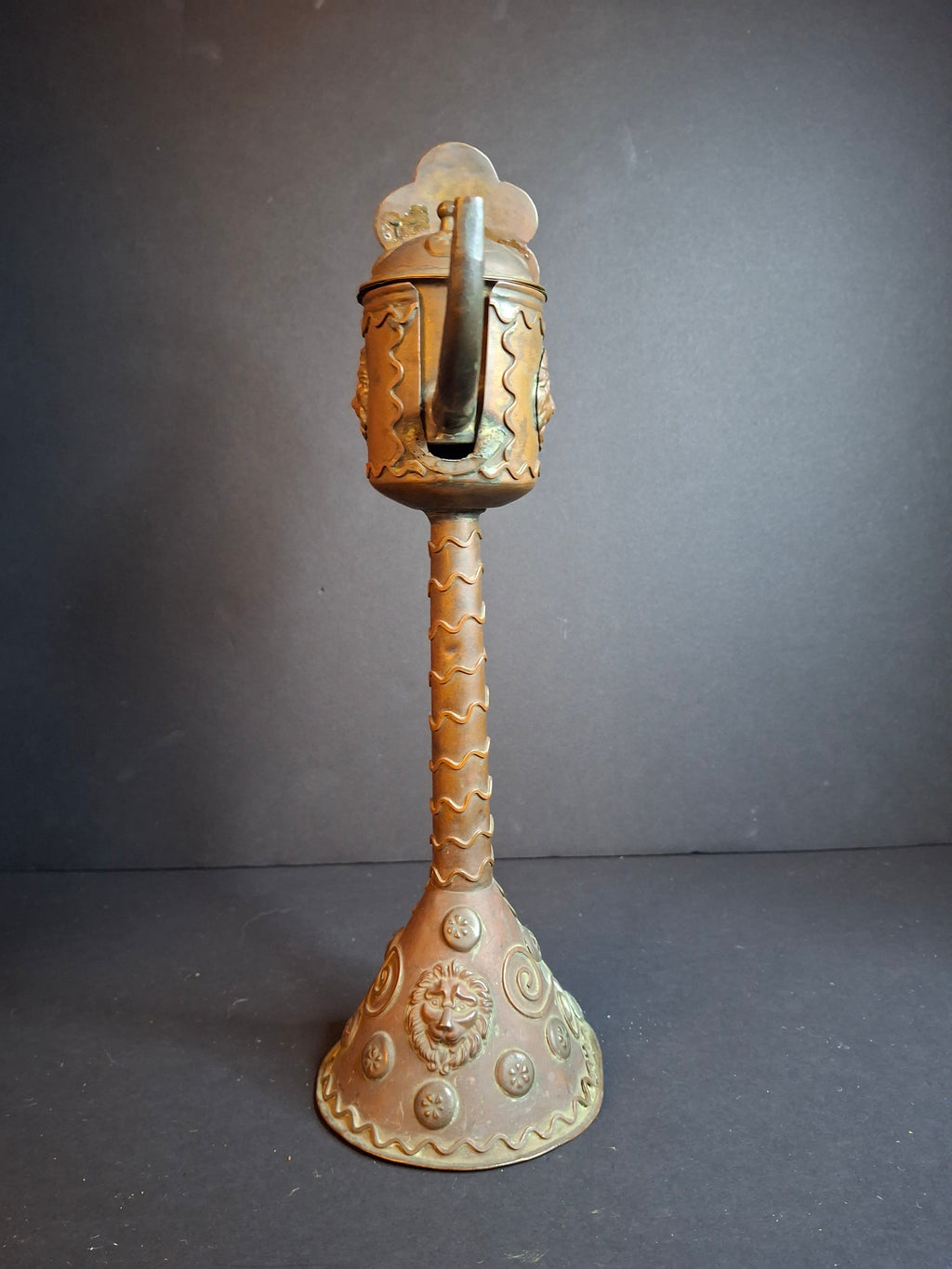 Antique Flemish Brass Snotneus Oil Lamp Ornate Copper Lion Mask Fat Light 19th Century