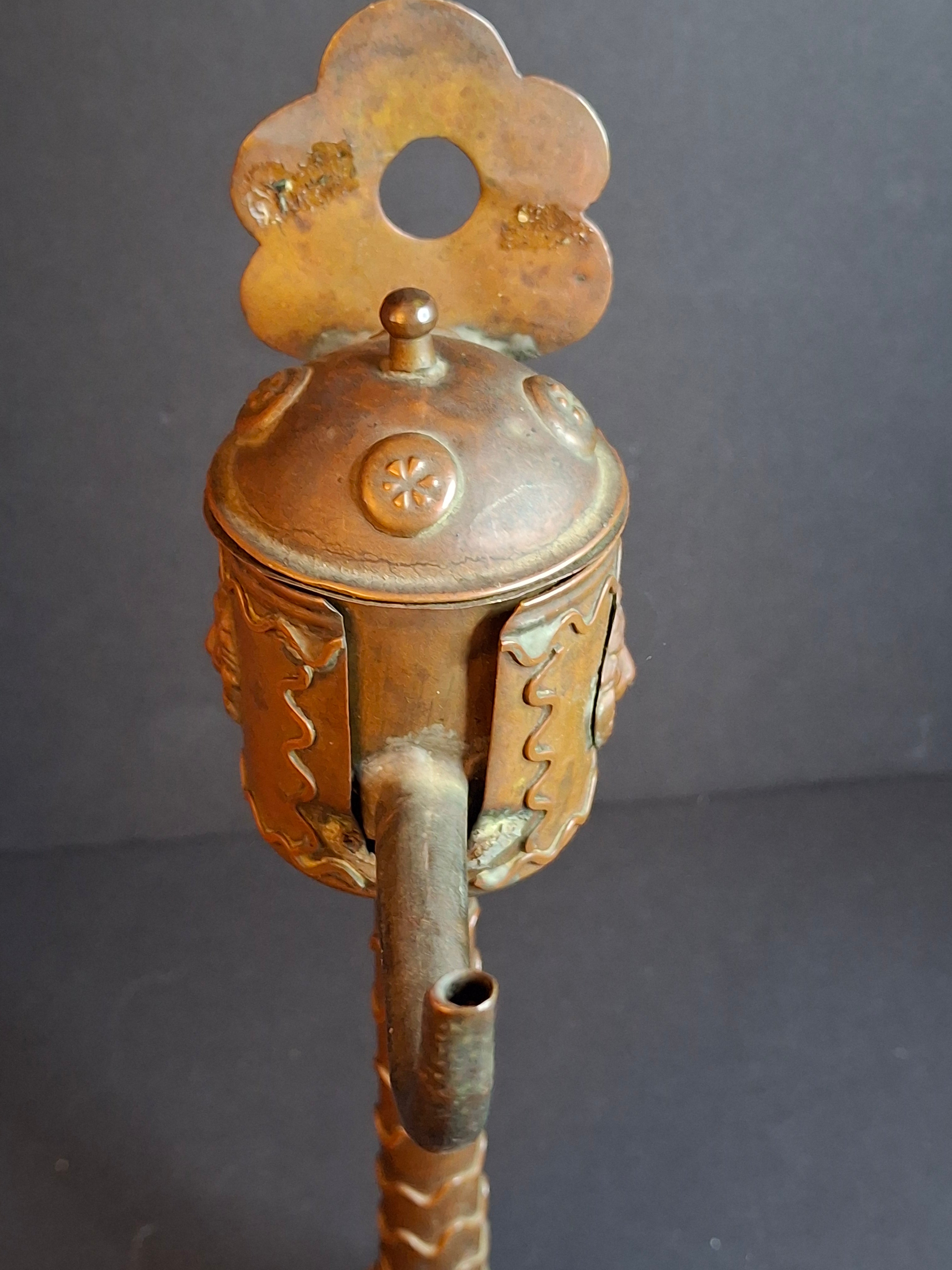Antique Flemish Brass Snotneus Oil Lamp Ornate Copper Lion Mask Fat Light 19th Century