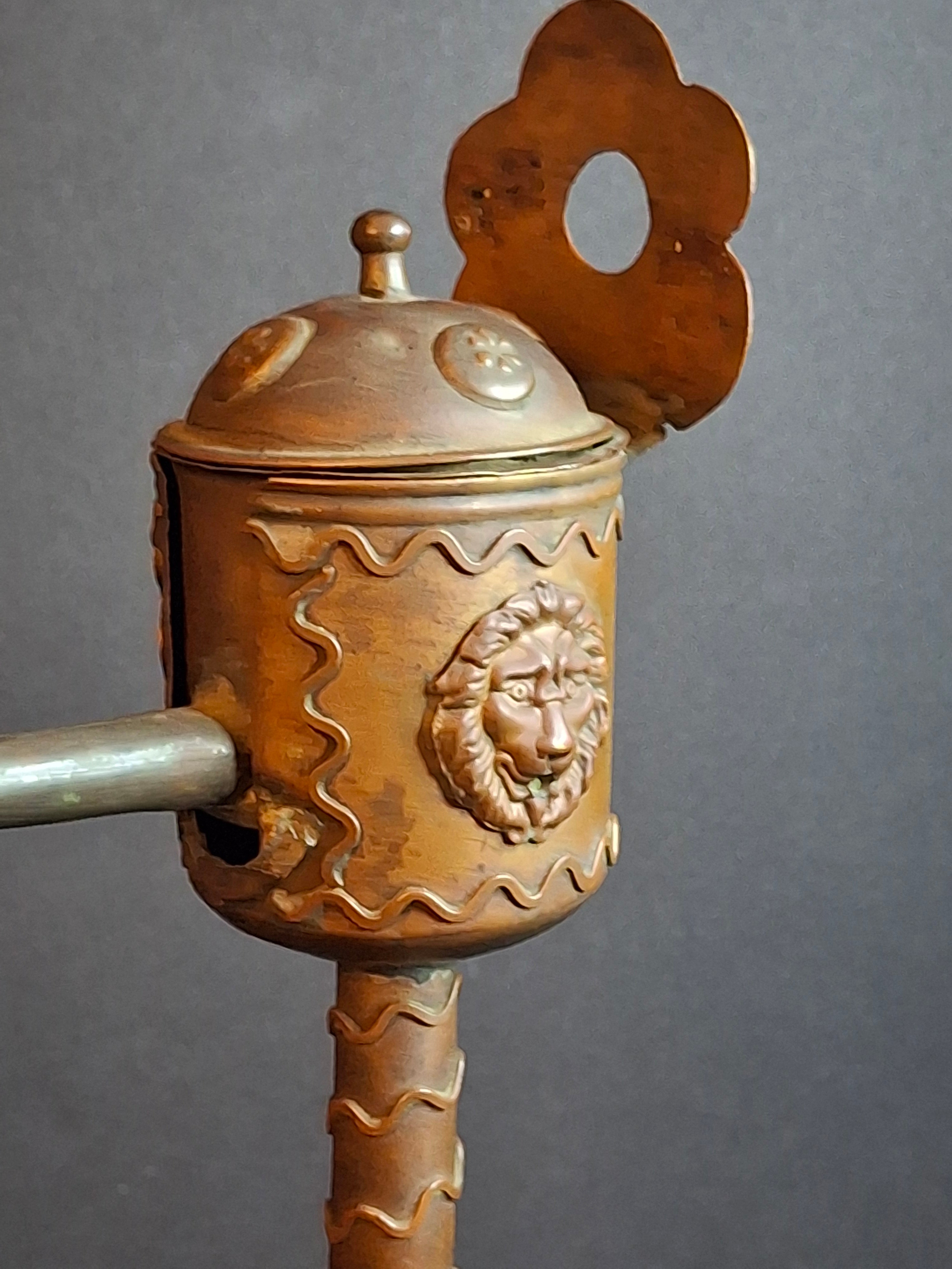 Antique Flemish Brass Snotneus Oil Lamp Ornate Copper Lion Mask Fat Light 19th Century