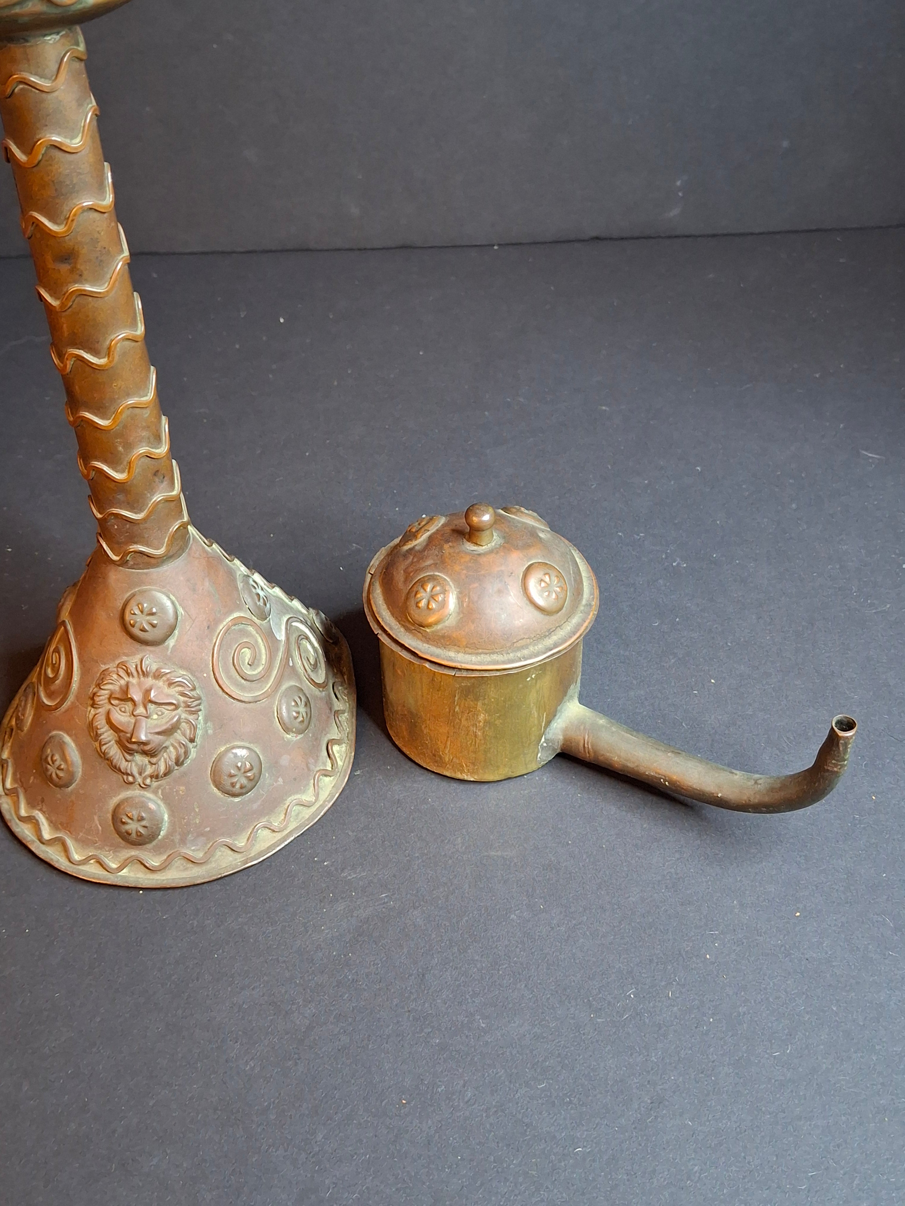 Antique Flemish Brass Snotneus Oil Lamp Ornate Copper Lion Mask Fat Light 19th Century